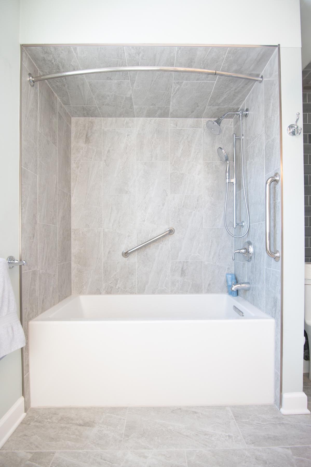 bath-gurnee-04.jpg
