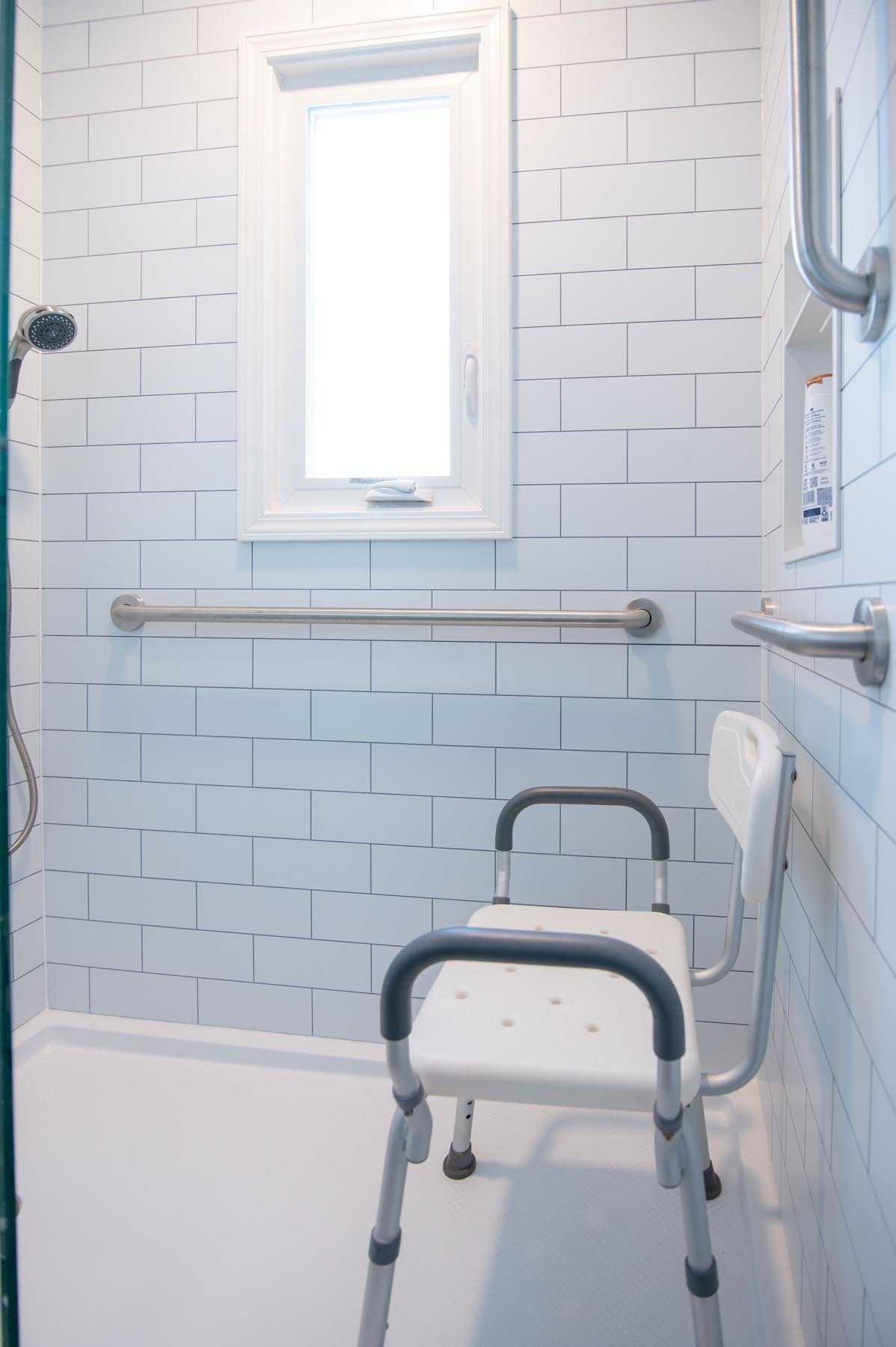 bathroom-mp-ada-07.jpg