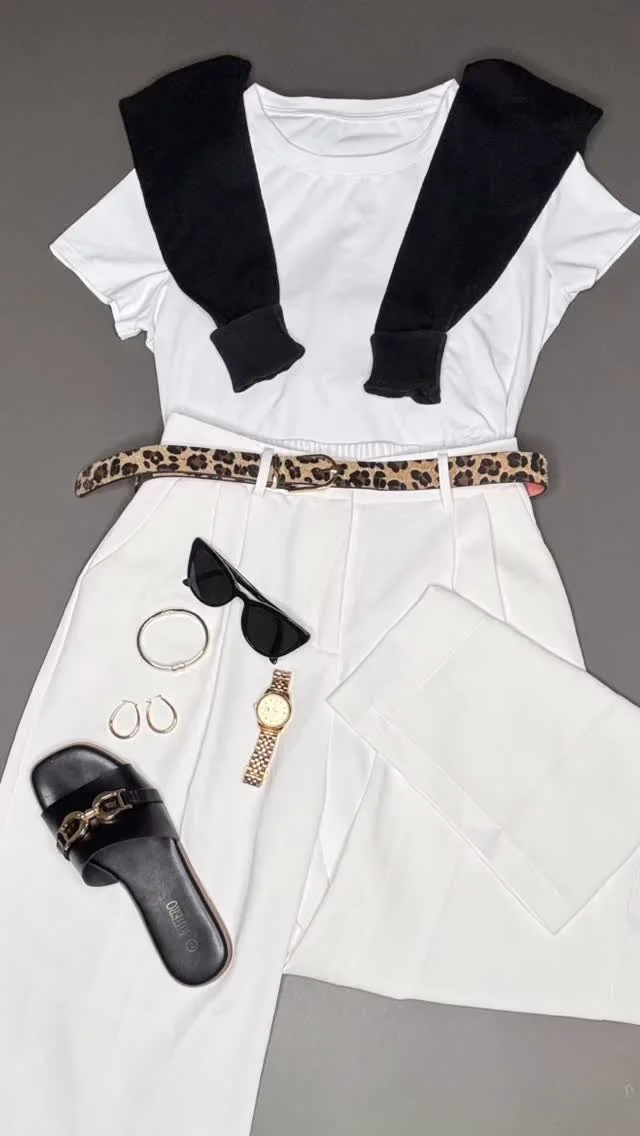 3 all-white looks using what’s already in your closet ✨
🐆 White tee + white pants + black cardigan + leopard belt
🌊 White sweater + white pants + navy cardigan + brown belt
🌸 White silk cami + white pants + pink cardigan + nude belt
Same pan