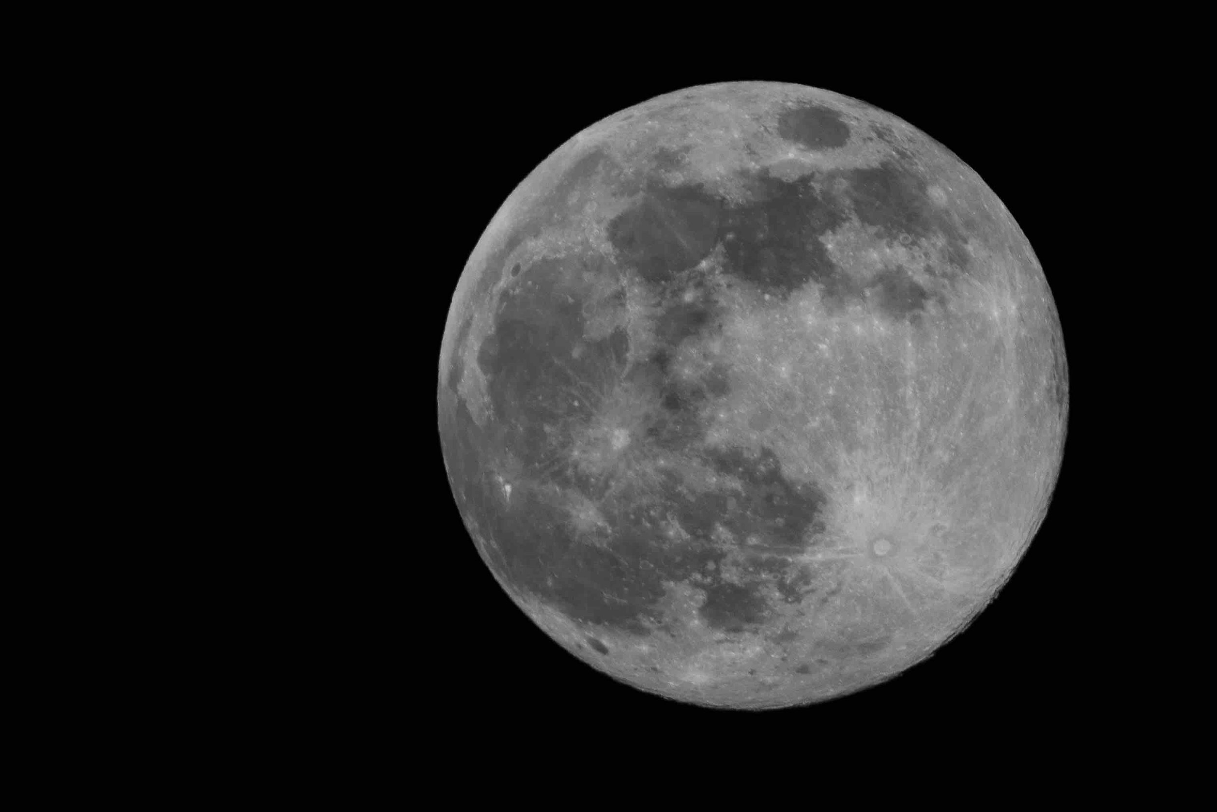 Full moon against a black sky