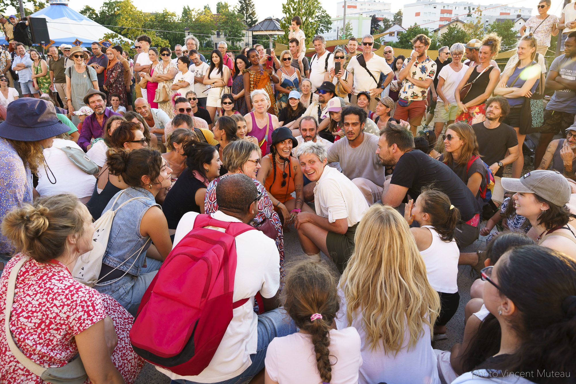 126_SCENESDERUE2026_CIE LE DOUX SUPPLICE_La liesse_©VincentMuteau_VMU5007.jpg