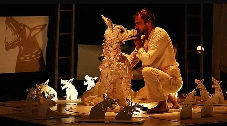 "White Dog" / Les anges au plafond