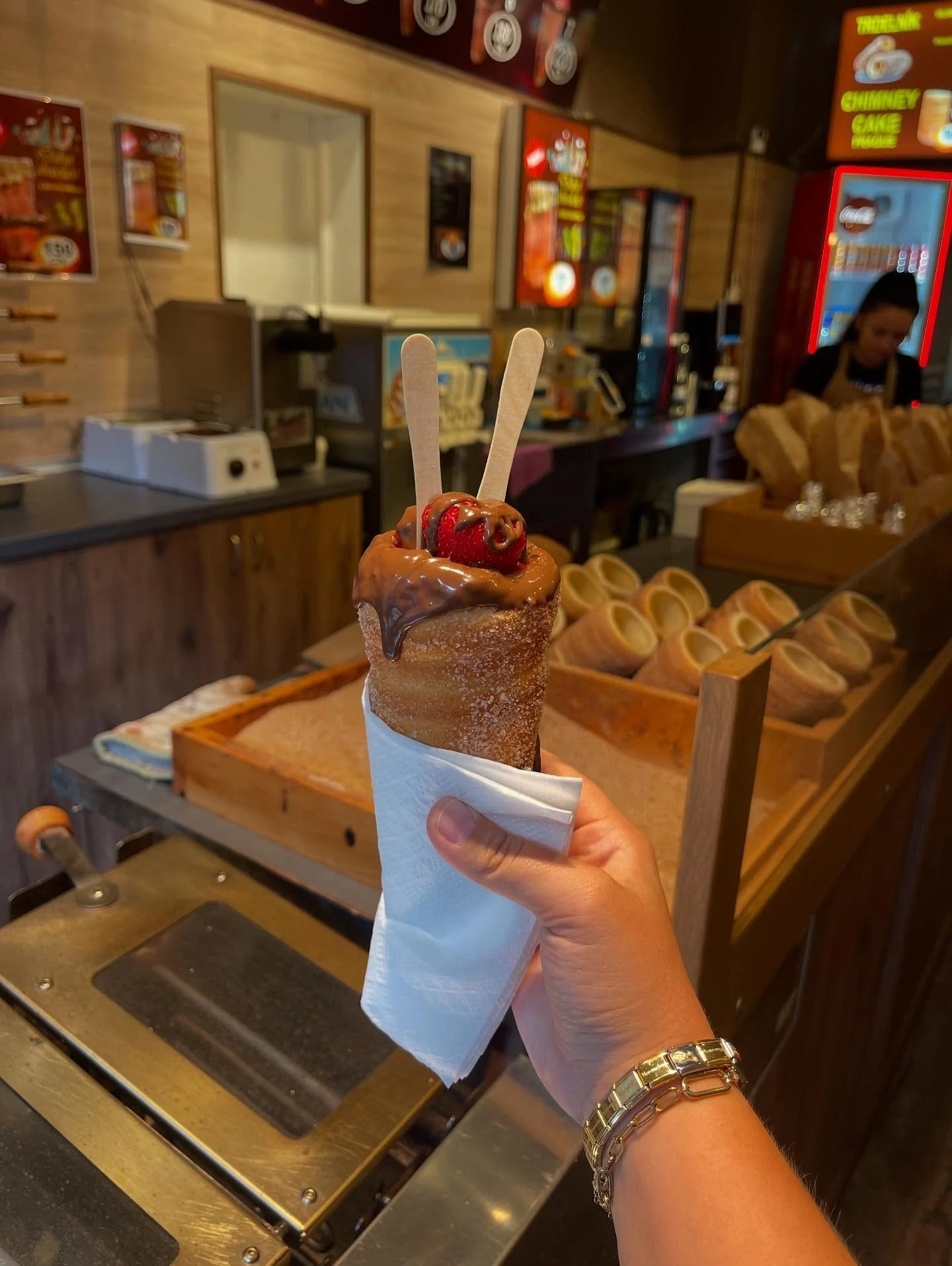 7/19 Yesterday was actually insane. We walked ALL OVER Prague and quite literally attempted the whole city in a day. We found the Main Street and did some shopping and sight seeing before heading to old town to try and find lunch (spoiler alert: it t