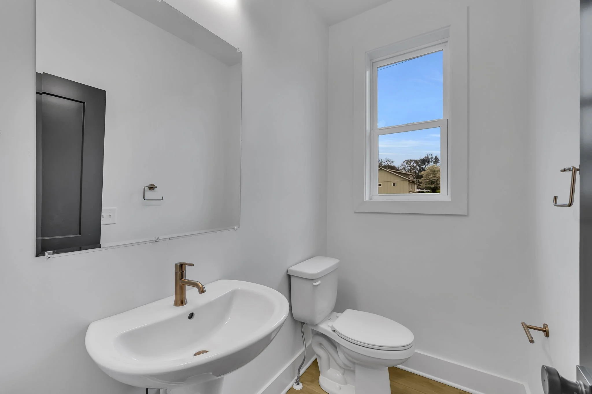 40-web-or-mls-1301 Katie Ave, Unit B-Nashville, TN 37207-40.jpg