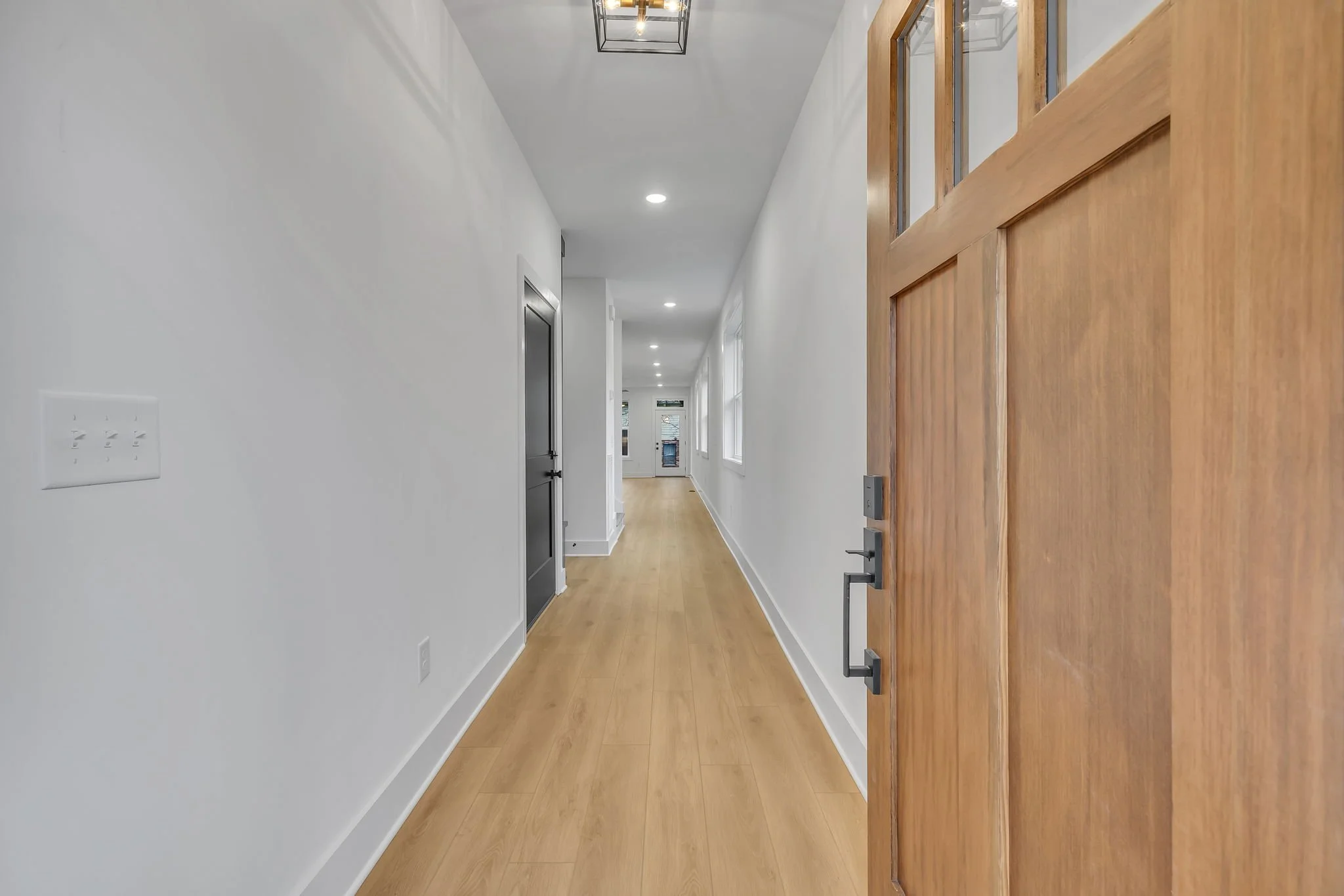 6-web-or-mls-1301 Katie Ave, Unit B-Nashville, TN 37207-6.jpg