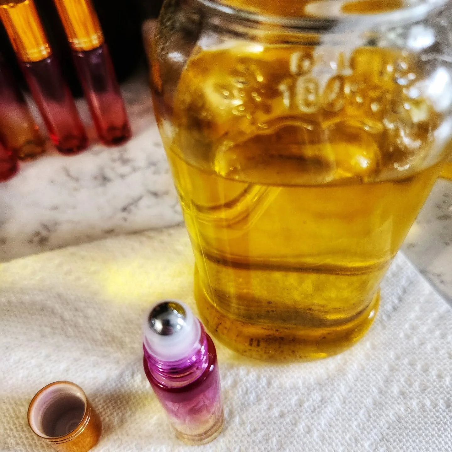 Just finished decanting a new batch of my Lush Lilac jojoba oil perfume!
This lovely lilac scent will be restocked in all of my local shop locations and at my holiday events later this year! 

--------------
Herbal beauty, bath, body, and home goods 