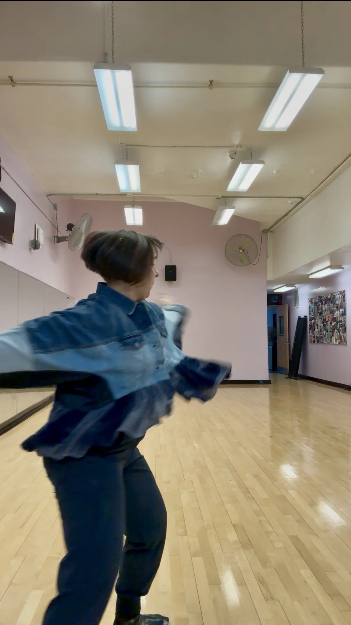 Shinony dance still 3.jpg