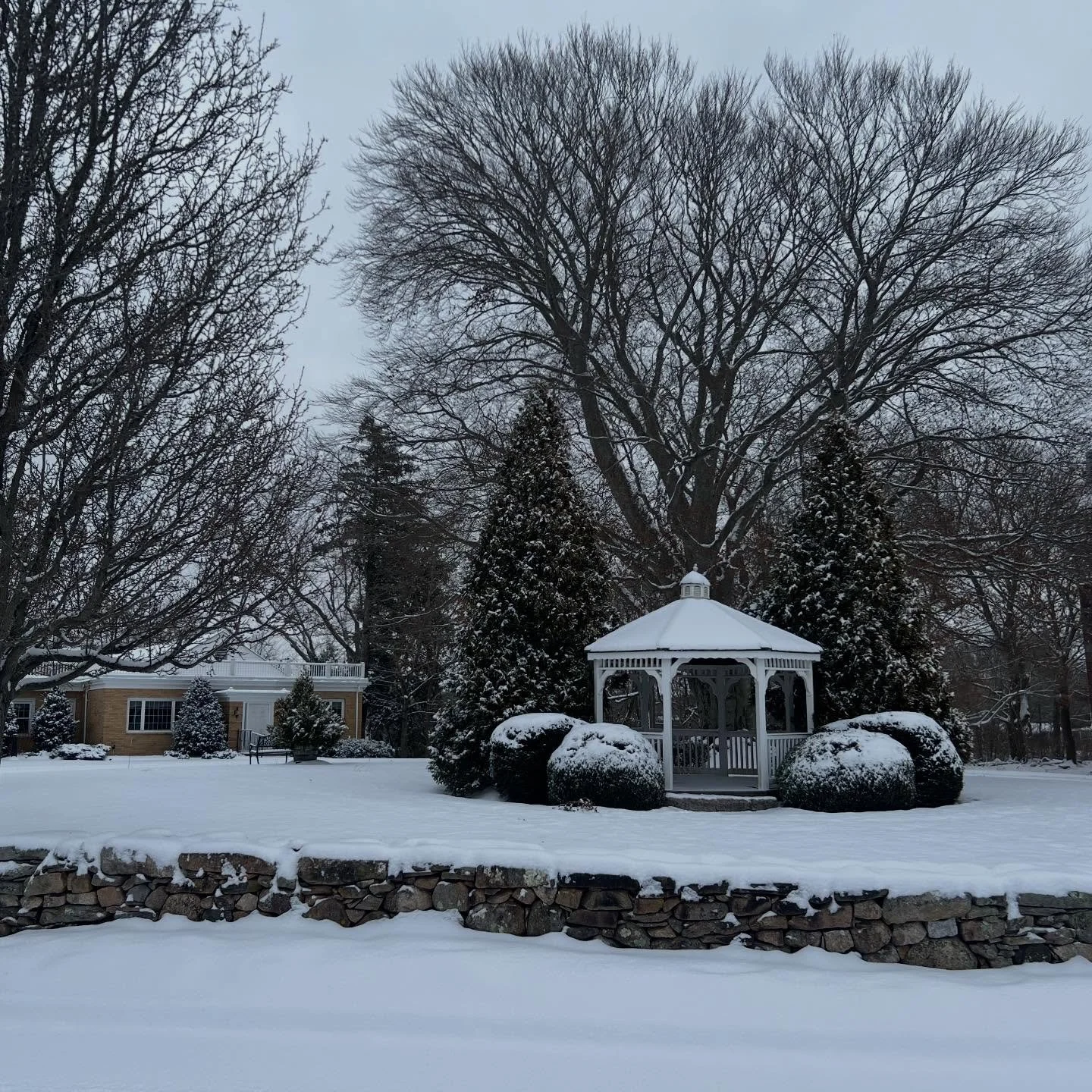 A snowy stretch ahead. Please stay safe and keep warm ❄️