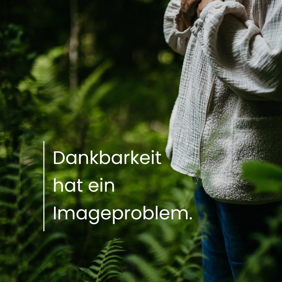 Dankbarkeit hat ein Imageproblem.

Sie ist zur Technik geworden: drei Dinge am Abend, damit wir besser schlafen, gelassener werden, gl&uuml;cklicher sind. Und schon geht es wieder um mehr.

Dabei ist sie etwas viel &Auml;lteres. Und Unbequemeres.

Da