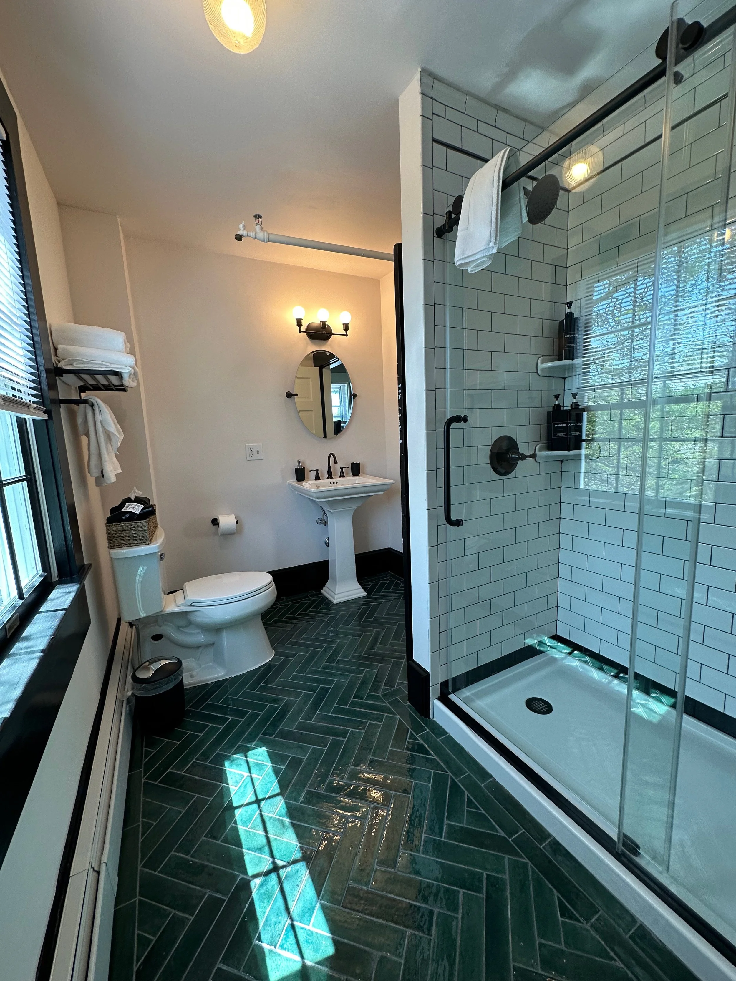 31 - Bath 2.jpeg