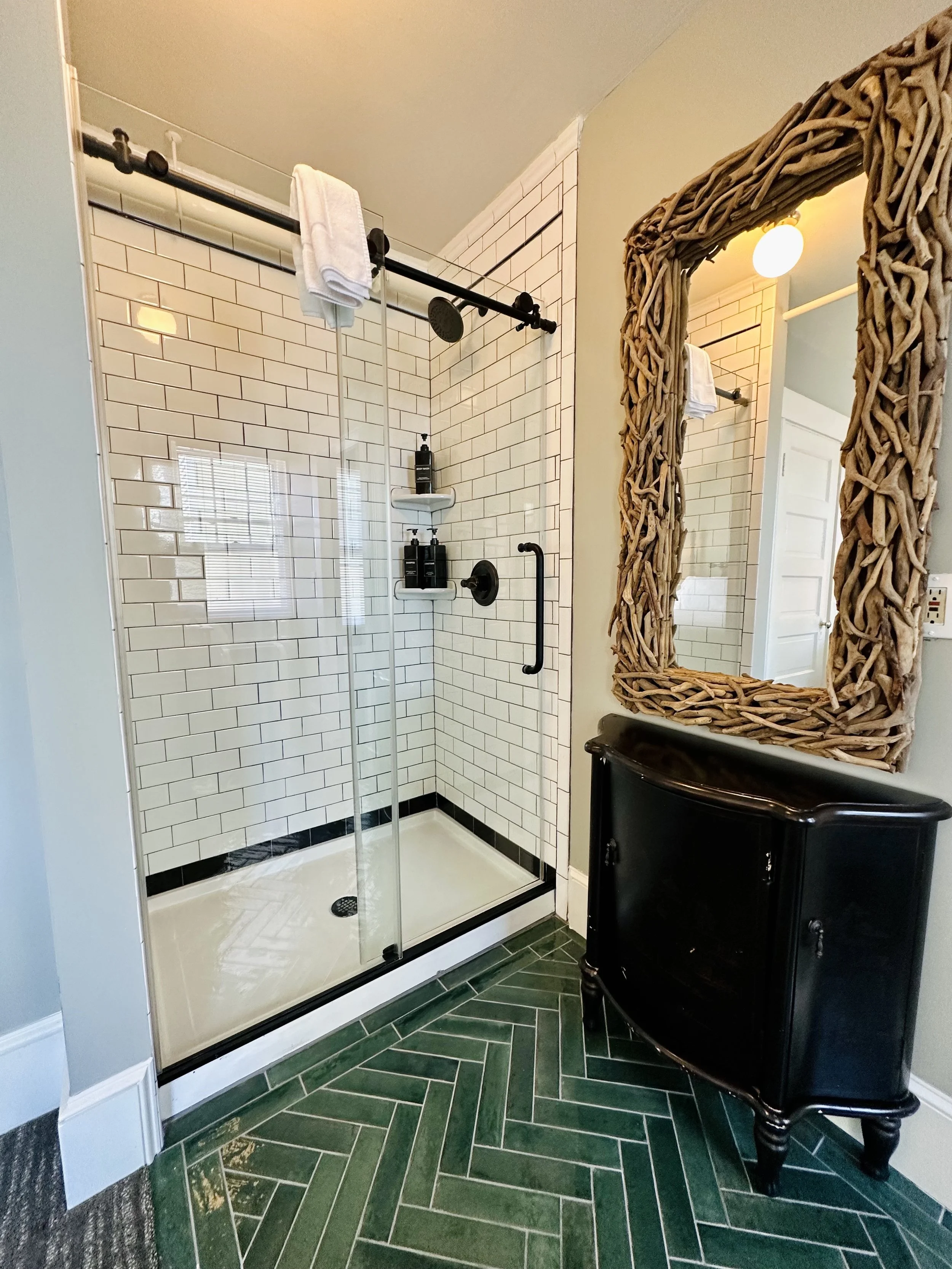 34 Shower Area.jpeg