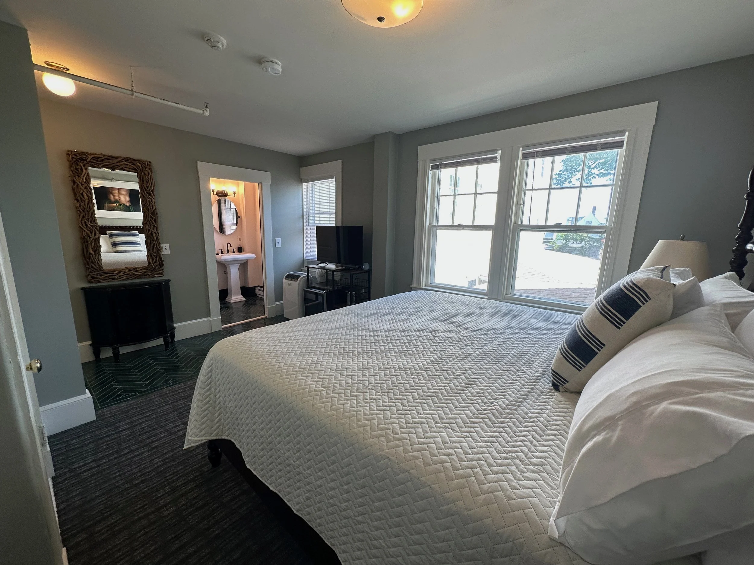34 Bedroom 3.jpeg