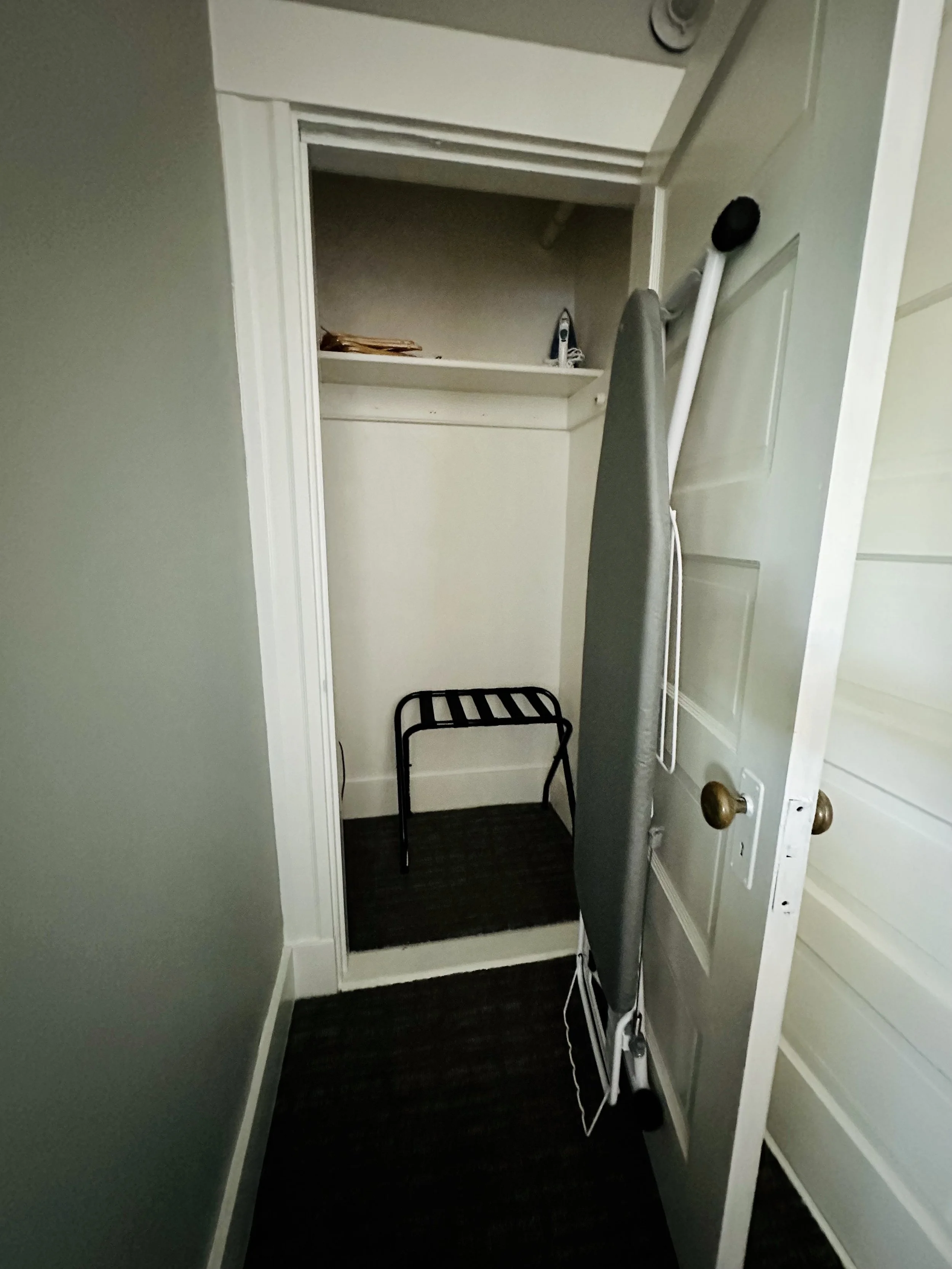 37 Closet.jpeg