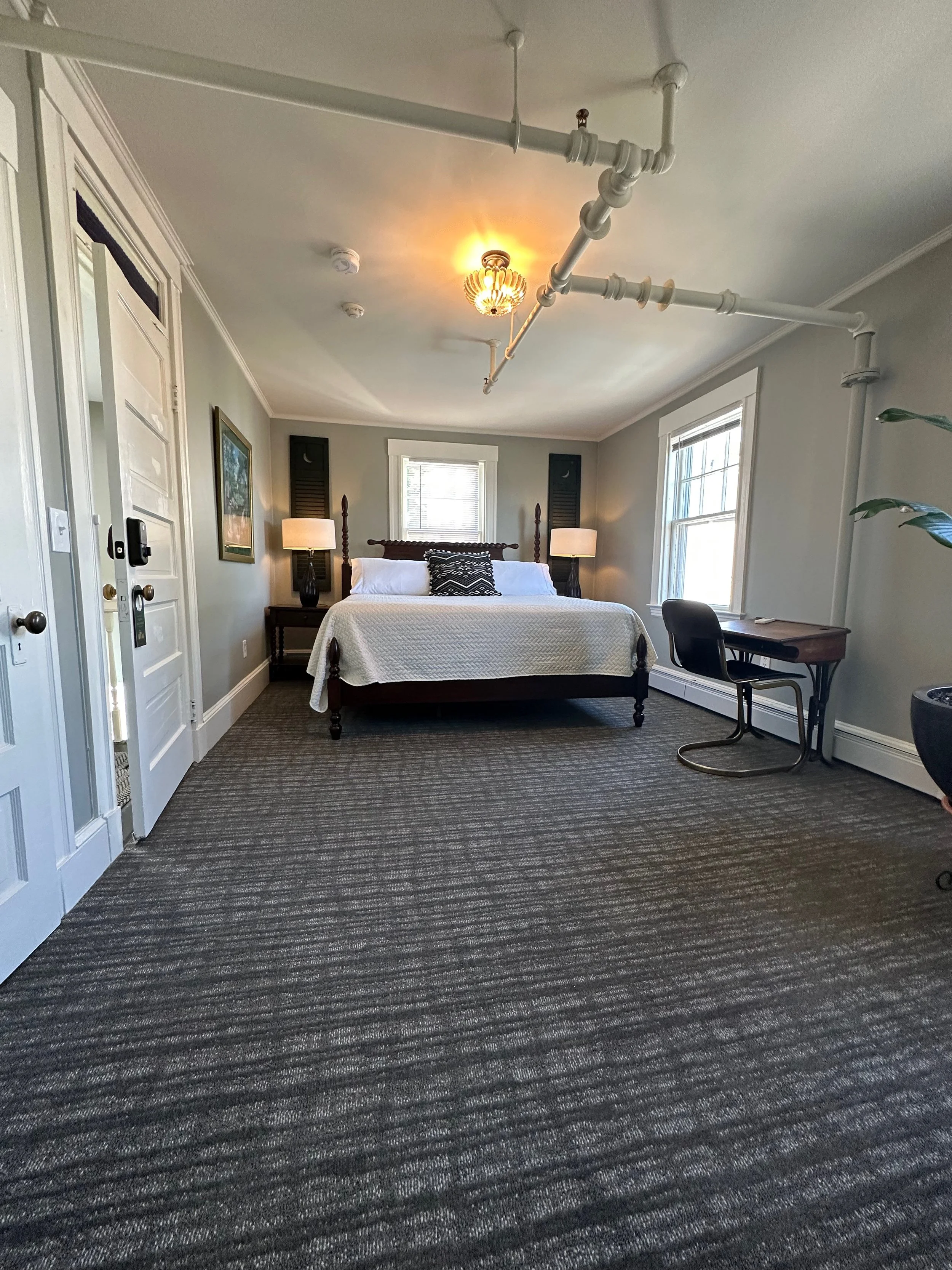 41 Bedroom.jpeg