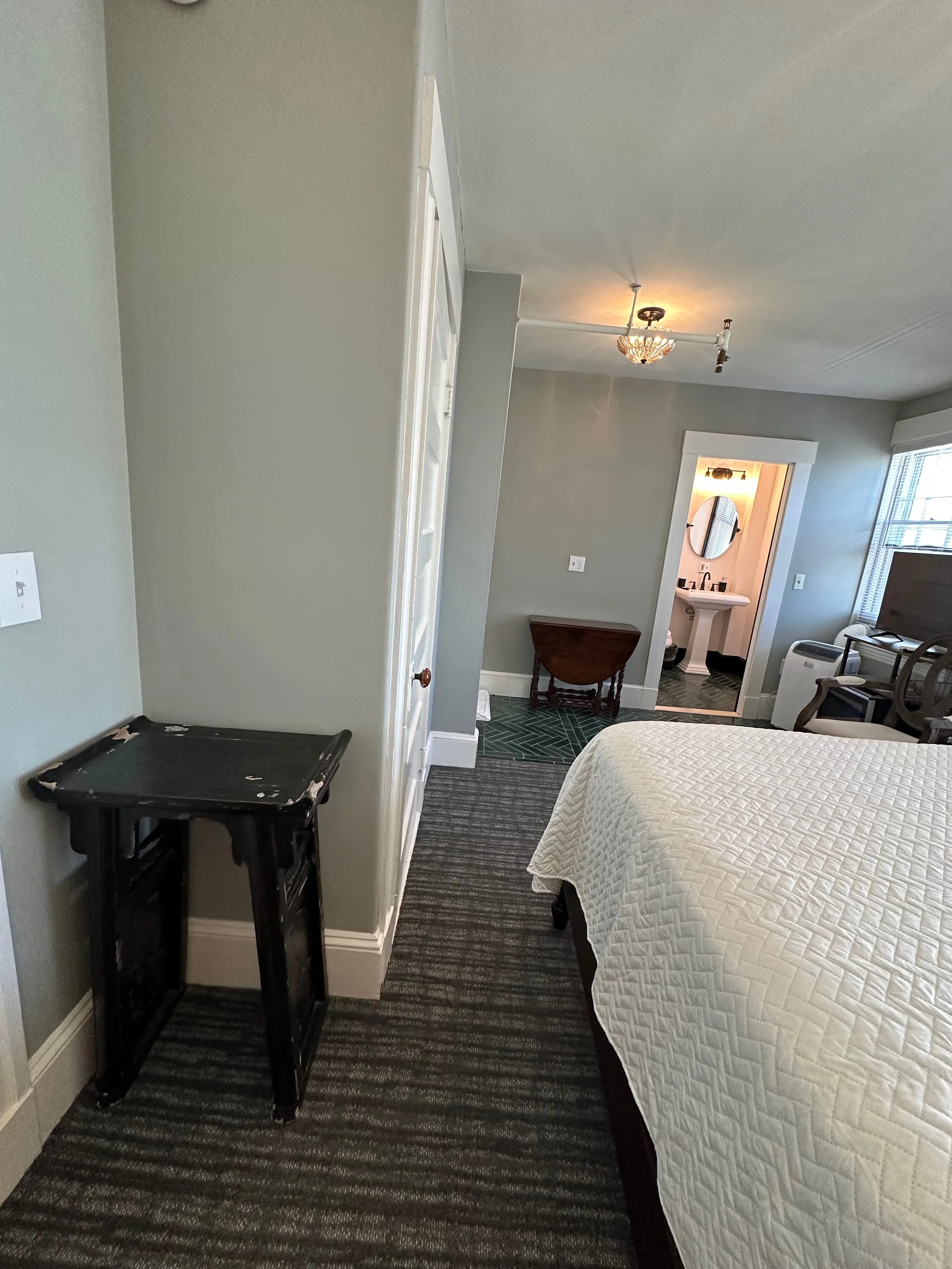 44 - Bedroom 1.jpeg