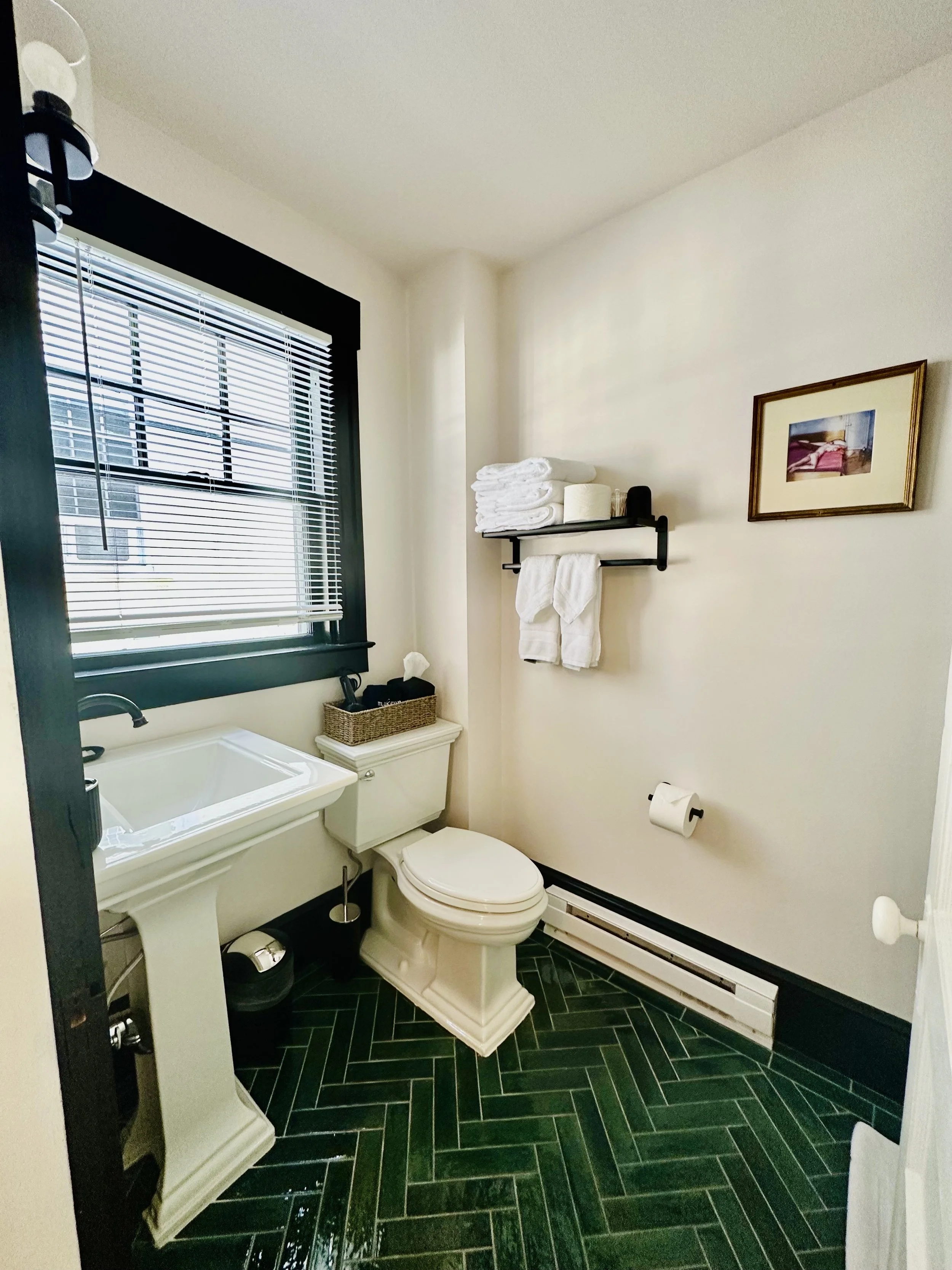 38_bath.jpeg