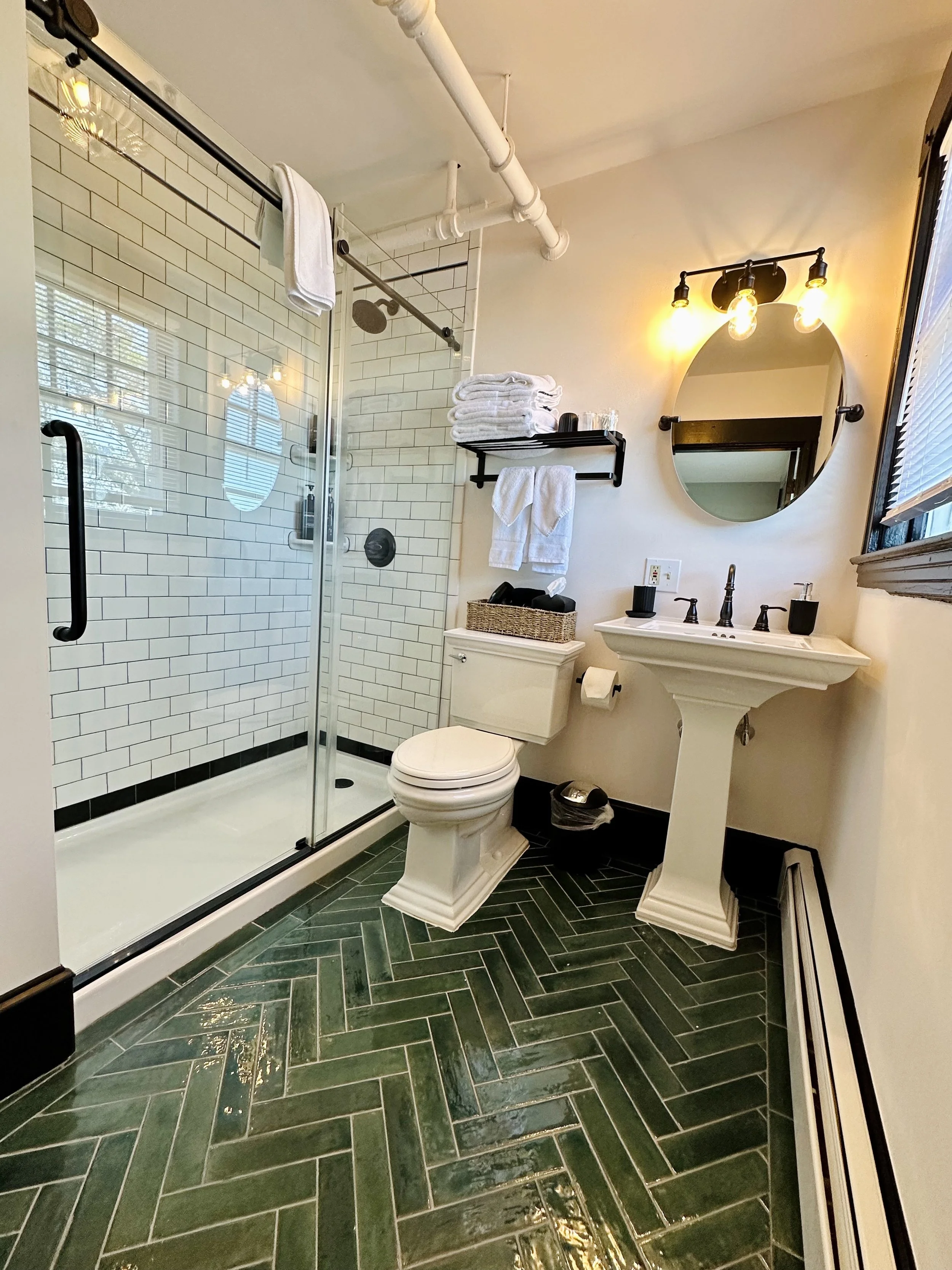 45_bathroom.jpeg