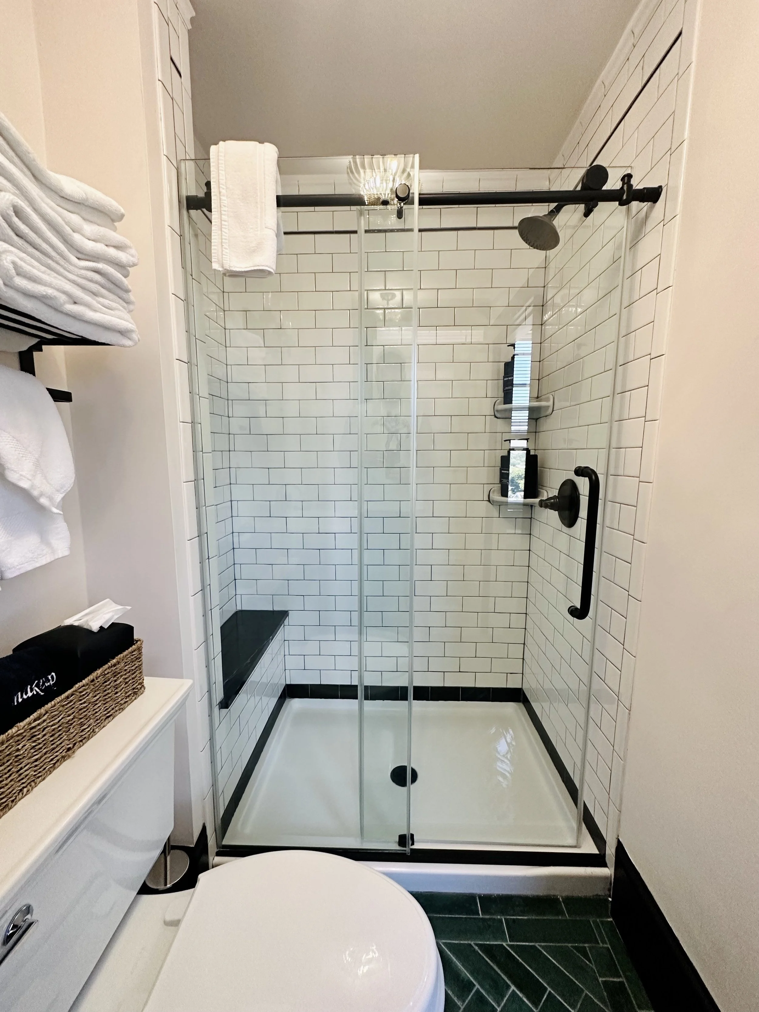 45 Bath Shower.jpeg