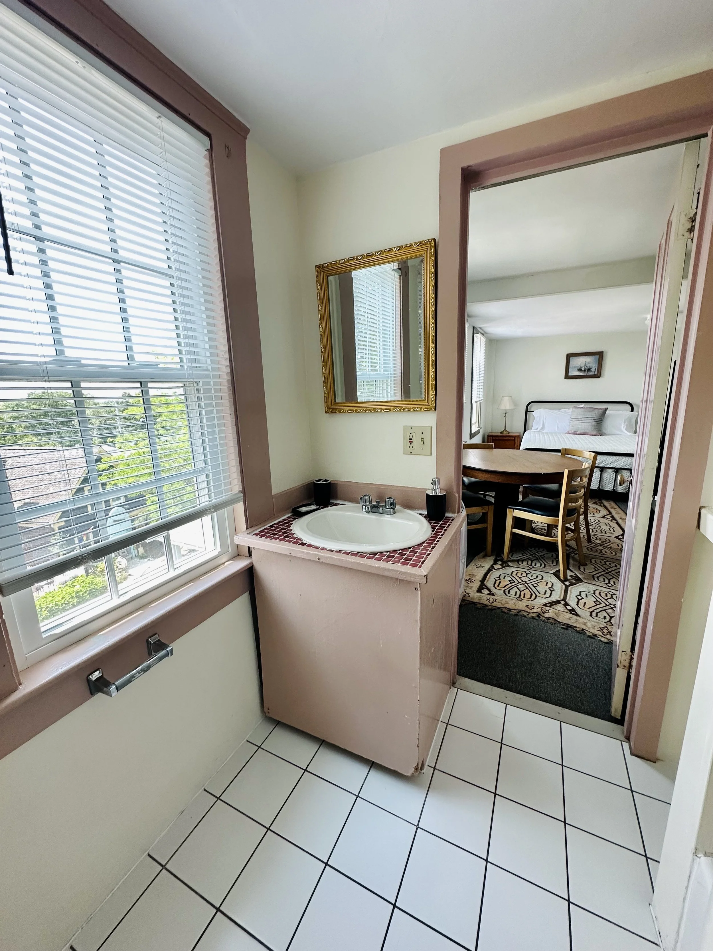 26 - Annex - 2Q bed2.jpeg