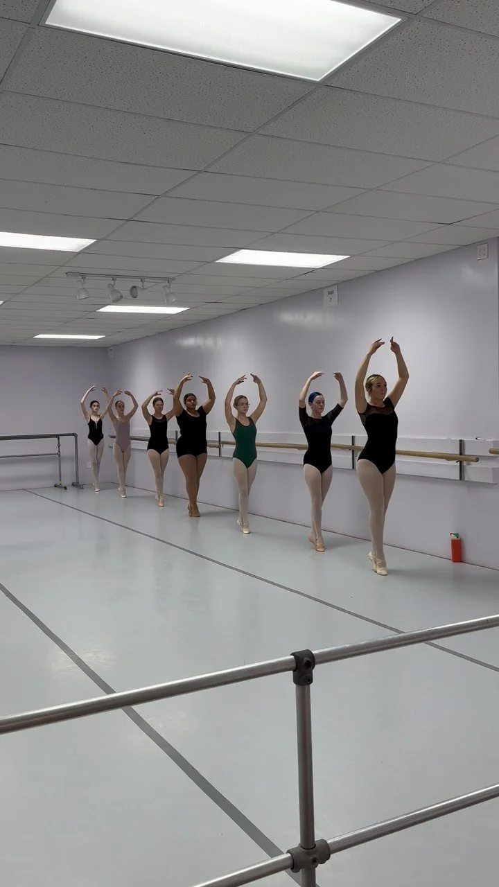 Our first few weeks of Season Six have been OUTSTANDING! ✨🧡
Dancers have been busy in their technique classes learning brand new steps, writing down their goals for the year, and having so much fun! ⭐️
We cannot wait to share more of our season wi