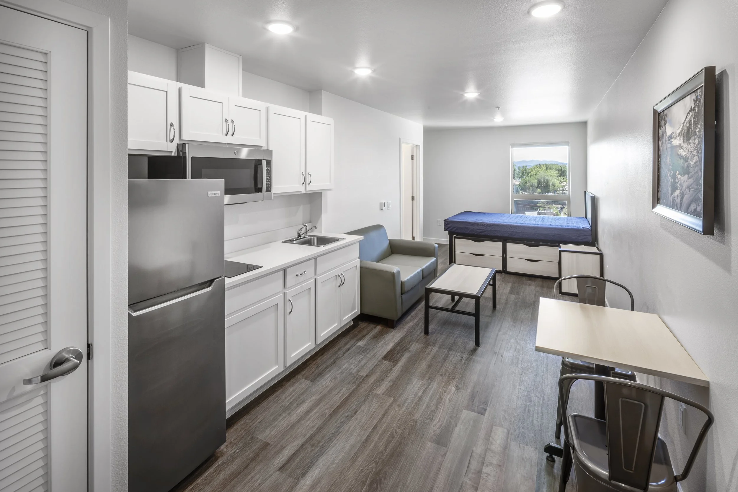 DOW_0682hi res retouched.jpg