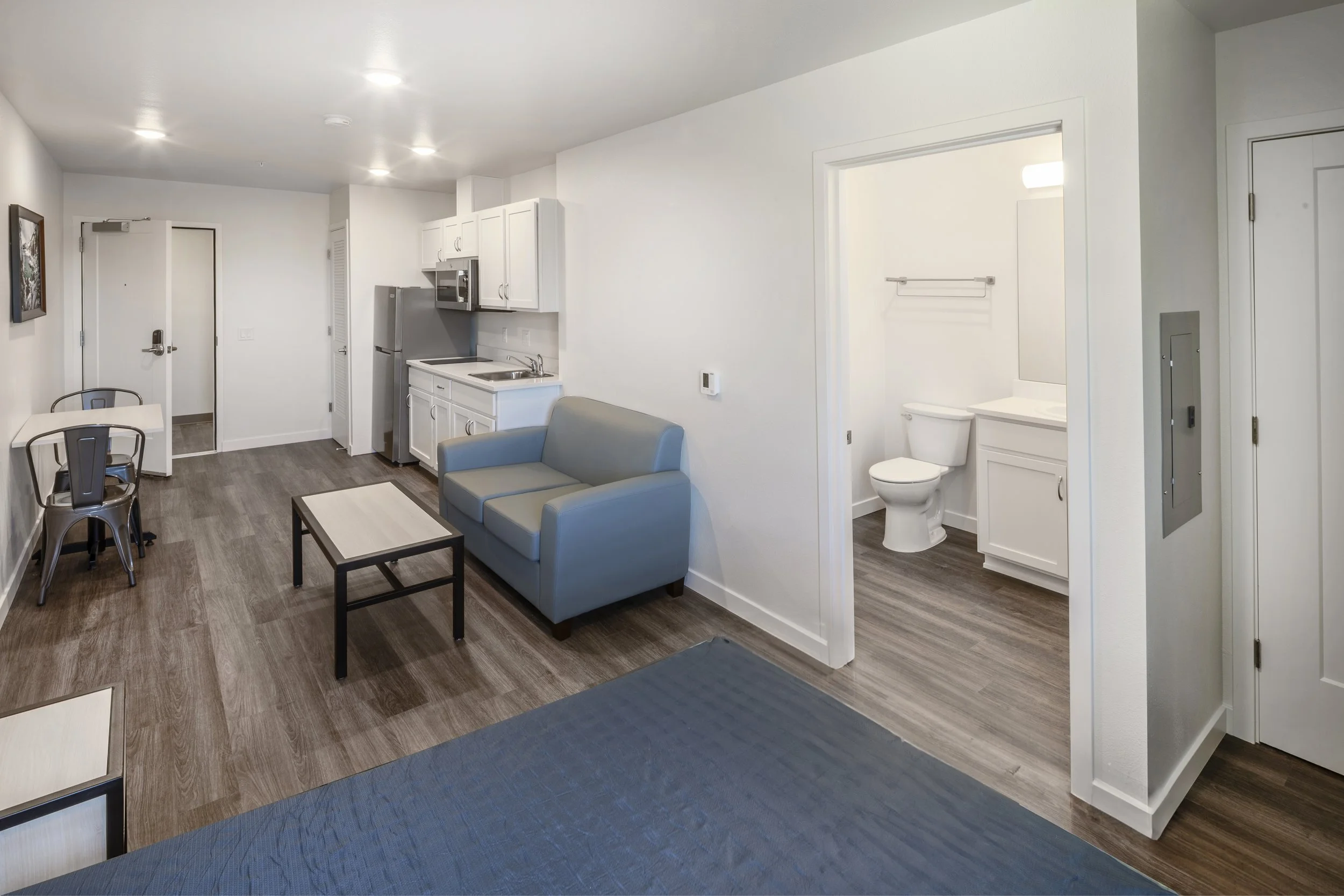 DOW_0685hi res retouched.jpg