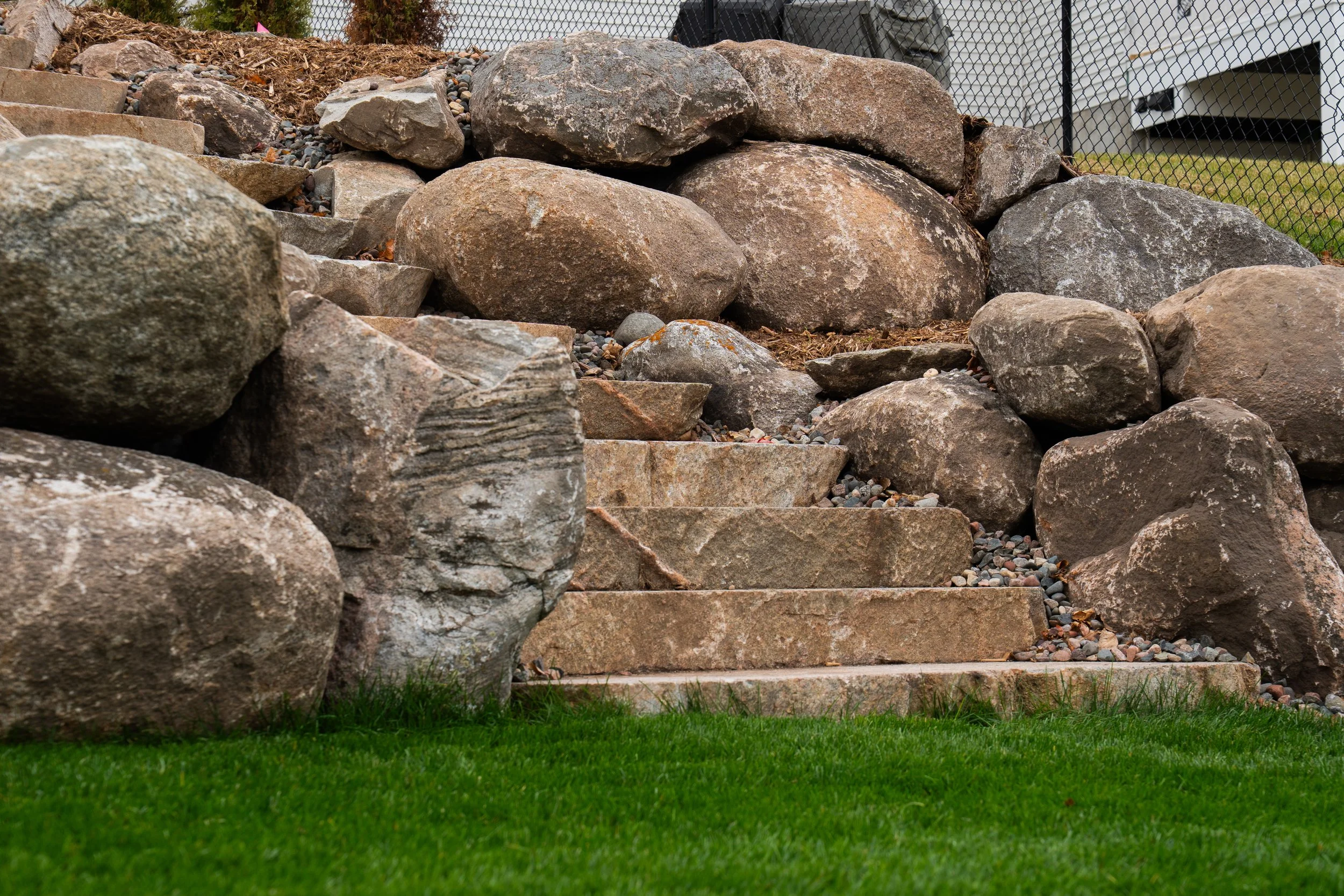 aj_hardscapes_elk_river-08.jpg