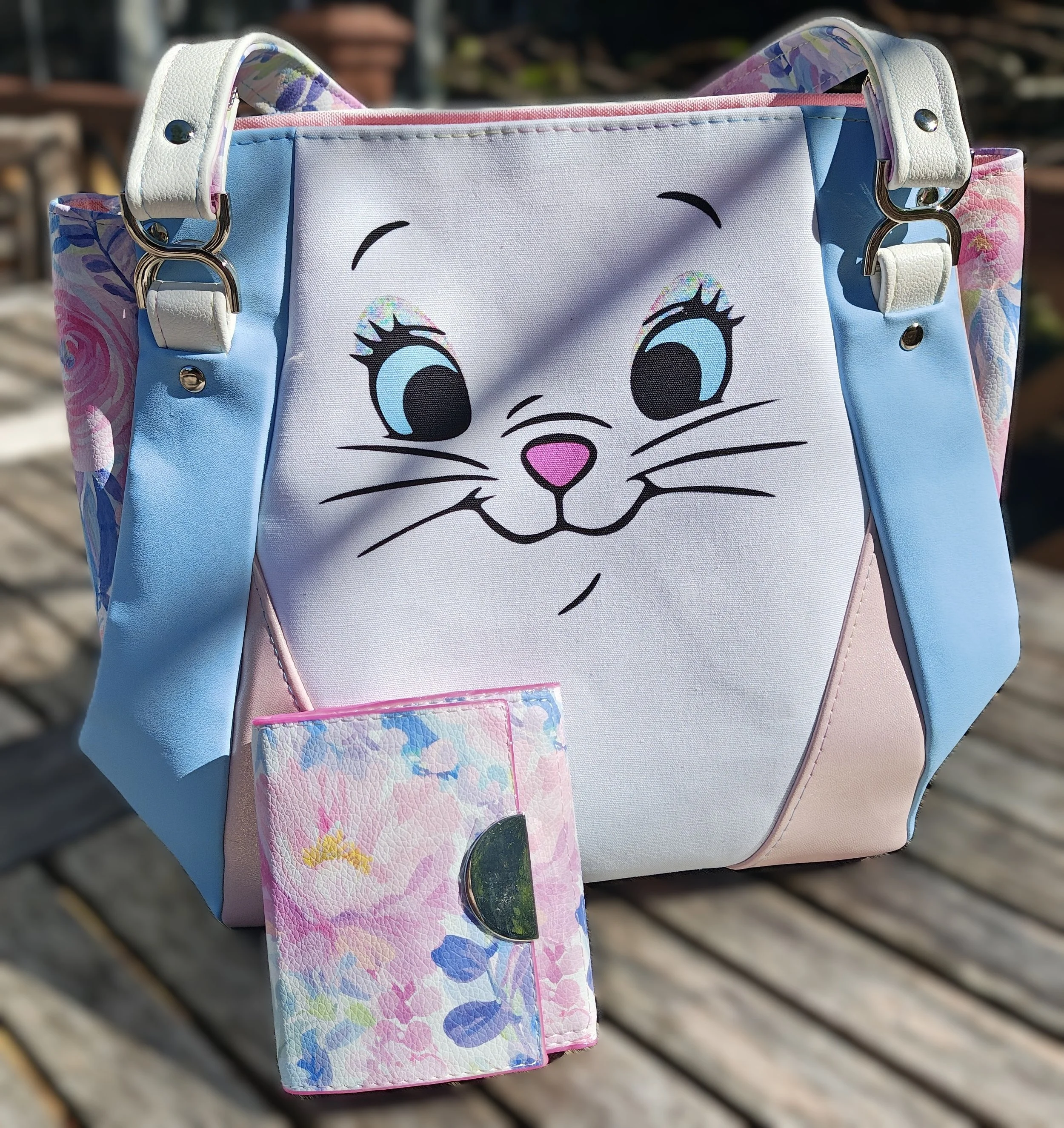 Marie-Wallet2.jpg