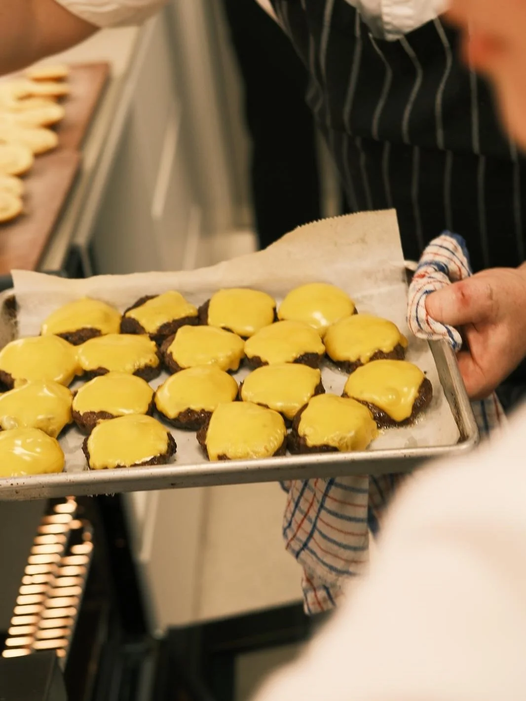 Great food has a way of bringing people together 🍔 

At Lush Catering Brisbane, we create restaurant-quality menus for corporate events, weddings and private celebrations across Brisbane. Whether it&rsquo;s beautifully presented drop-off catering or
