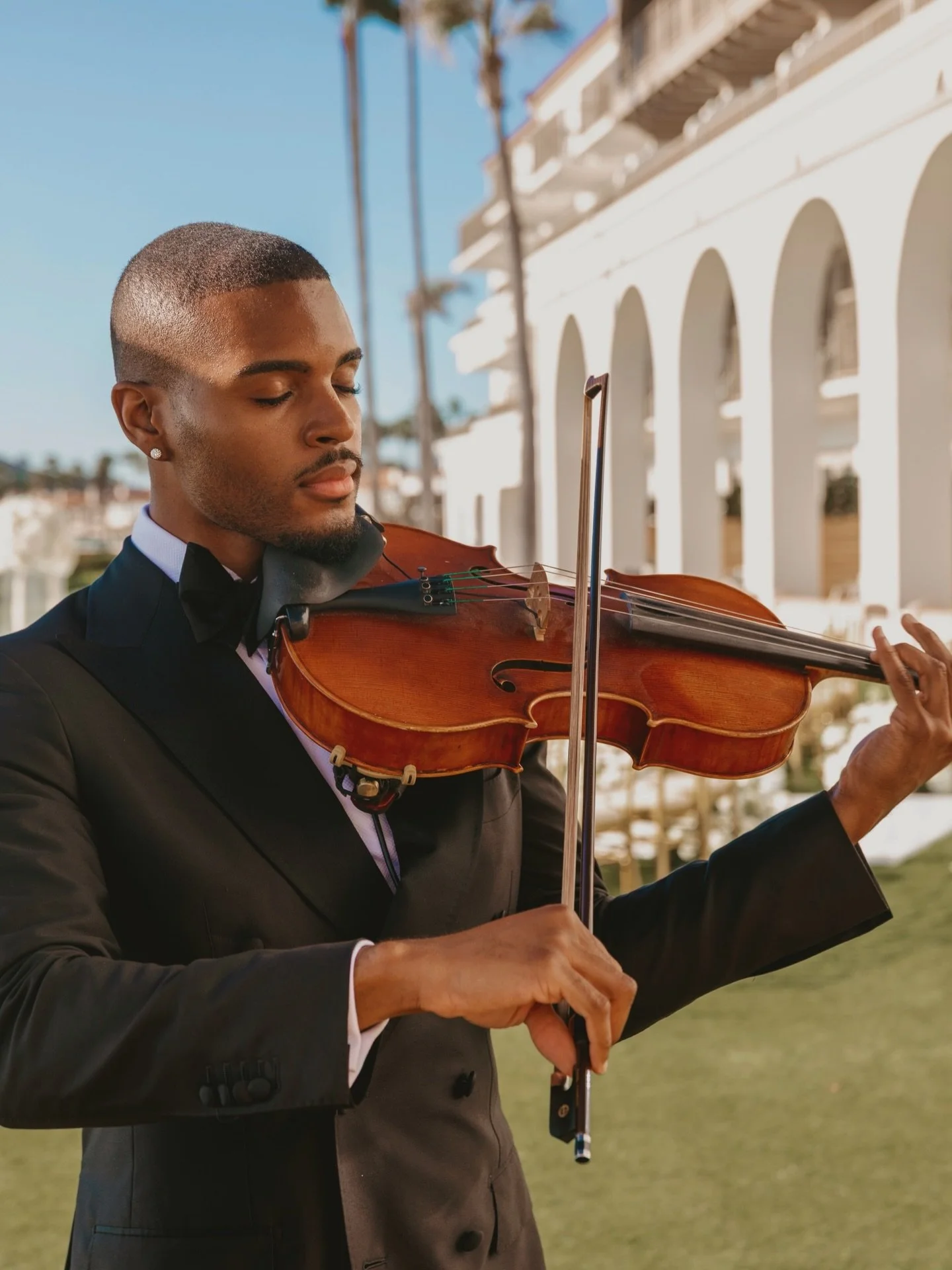 2025 - Favored was definitely my word for this year. Anything that was for me revealed itself in some of the most divine ways. This year I booked my first modeling gig (what!!), paid off my student loans and became debt free, signed to an agency, pla