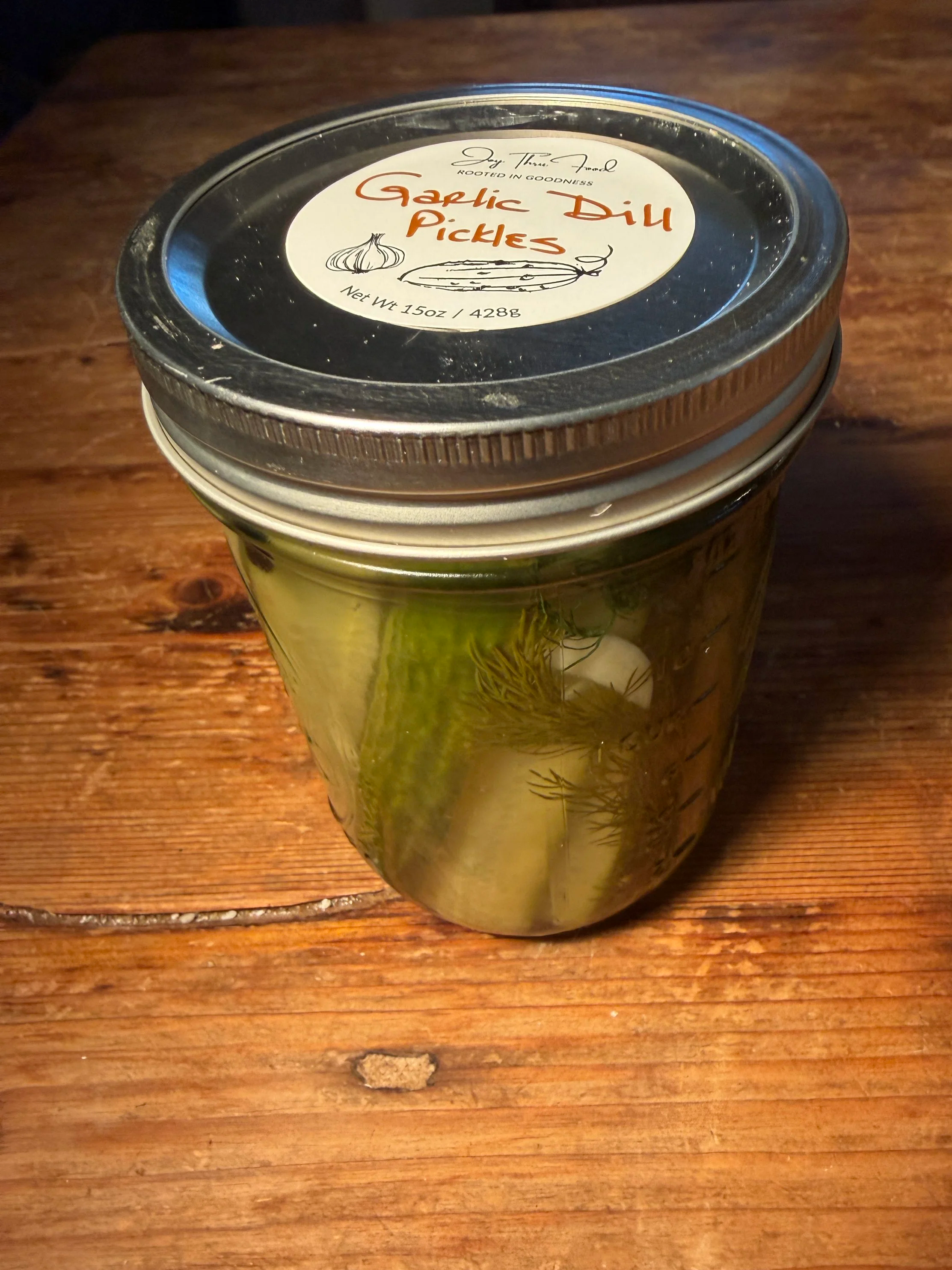 Garlic+Dill+Pickles+Photo.png