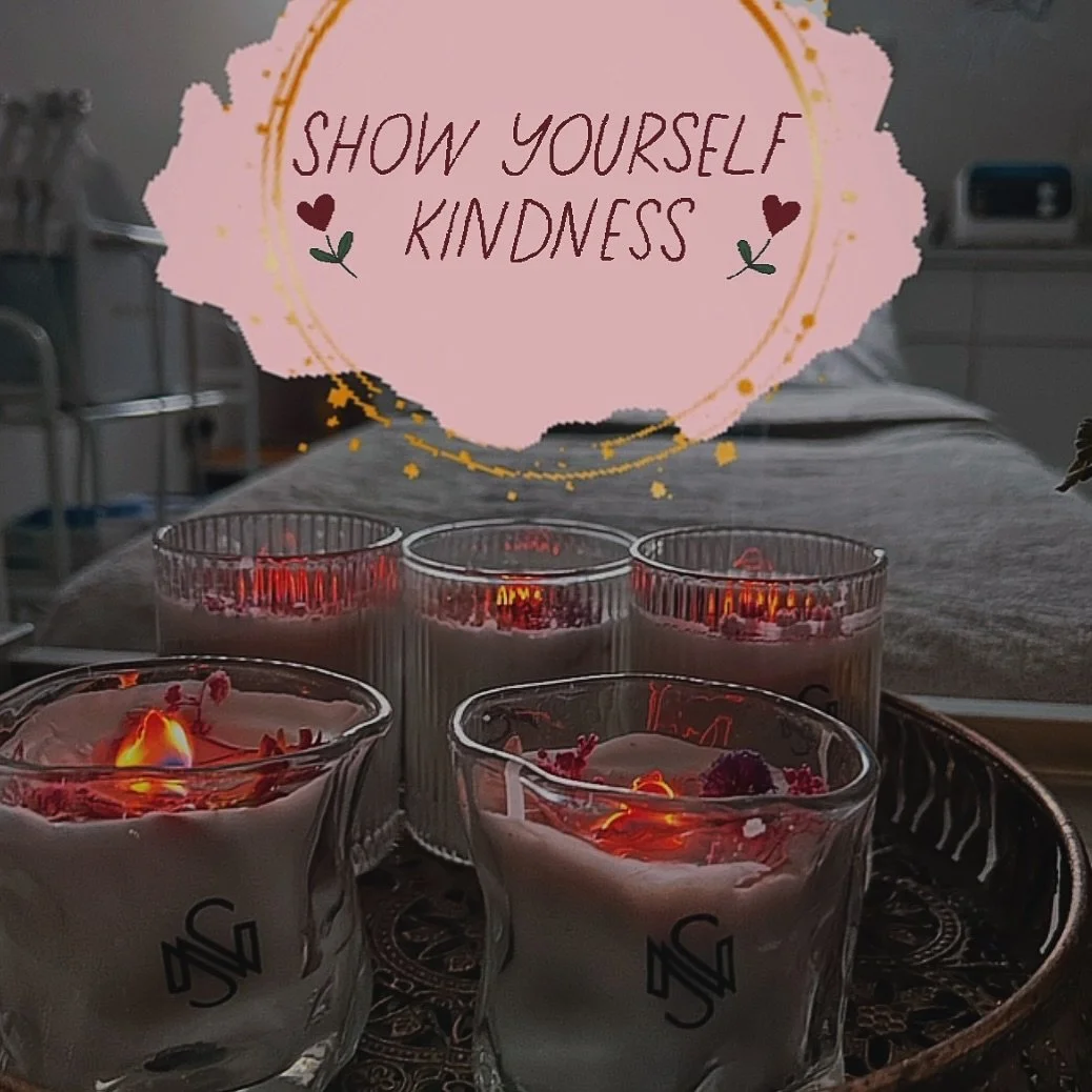 It&rsquo;s Friday- pause for a moment and ask yourself:
Have you been kind to yourself this week? 💭

Have you given your body the rest it needed, or have you been pushing yourself to the edge of burnout?
Take a breath.
Hydrate.
Rest.
Relax. 💧

At S