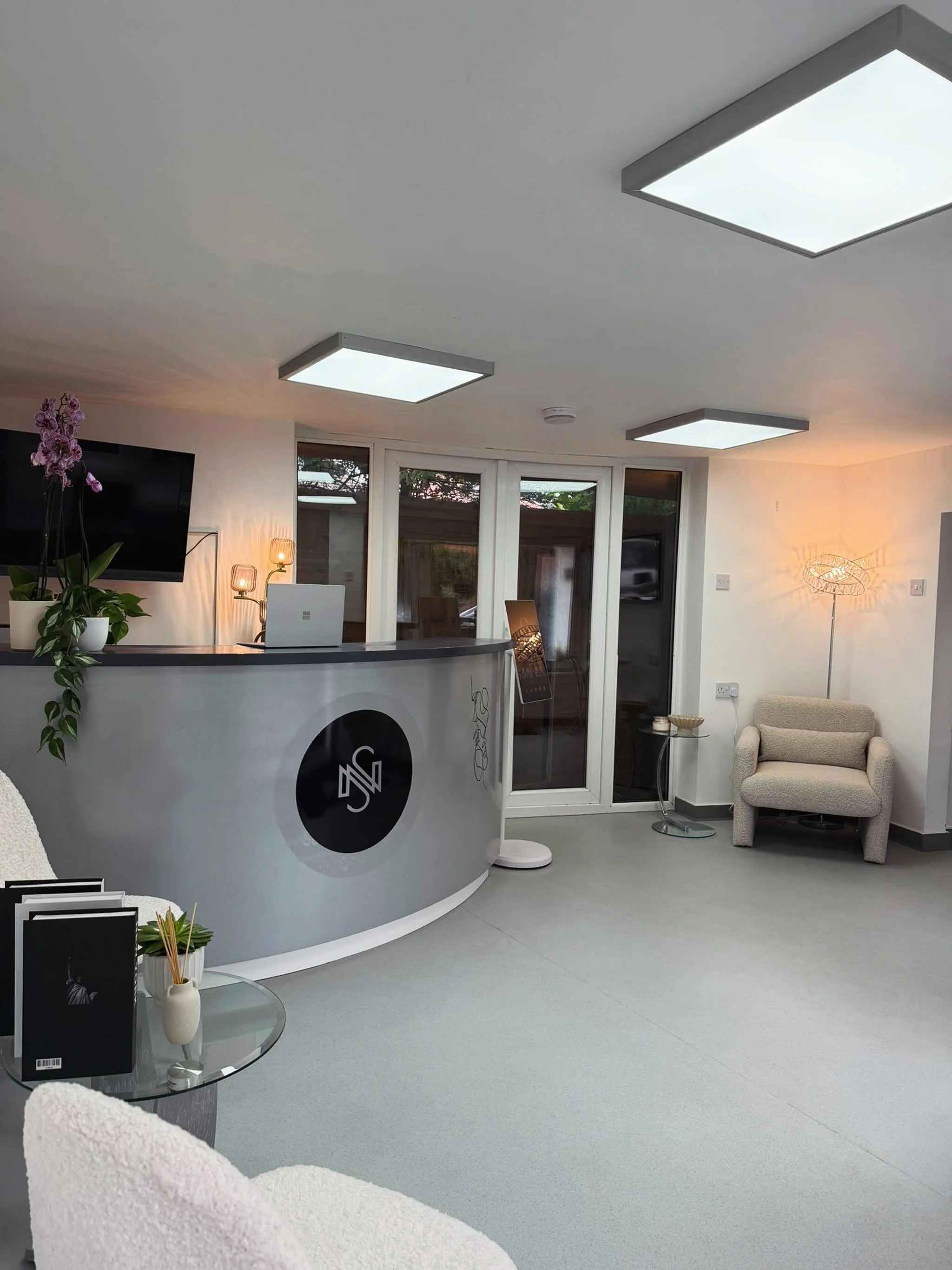 We believe the most beautiful results come from treating the whole person not just the concern . By bringing together physical wellness, emotional balance, nutritional health,and spiritual wellbeing, we help you achieve a glow that starts from within
