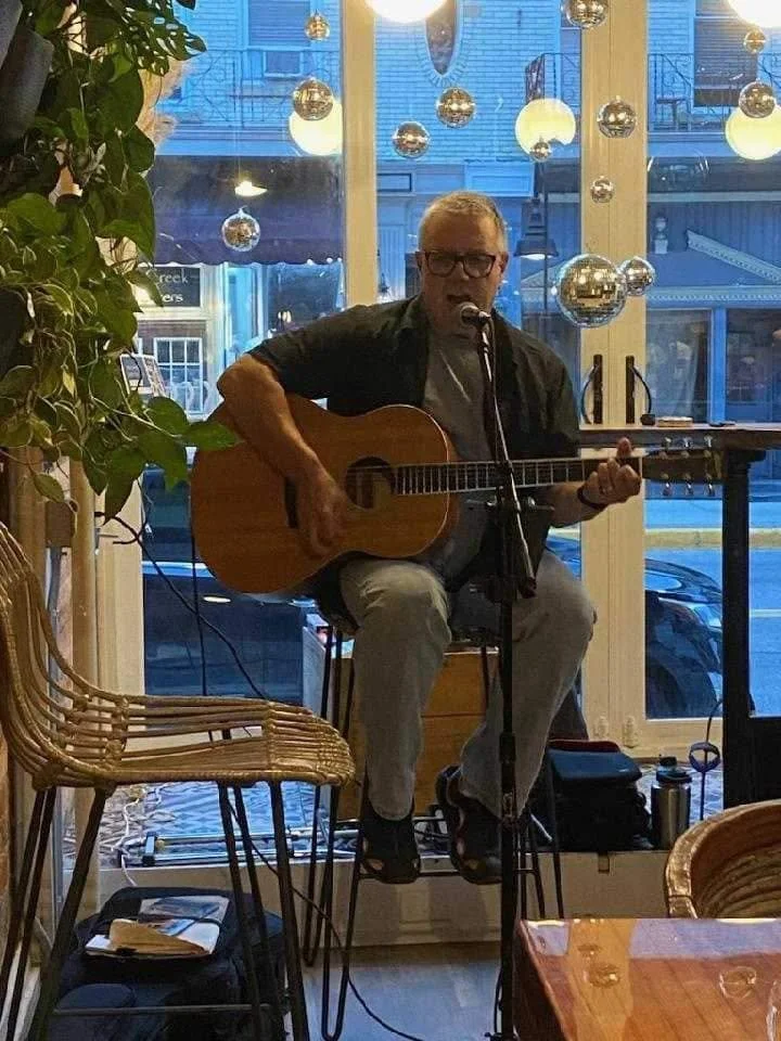 Live Music with Tom Post 