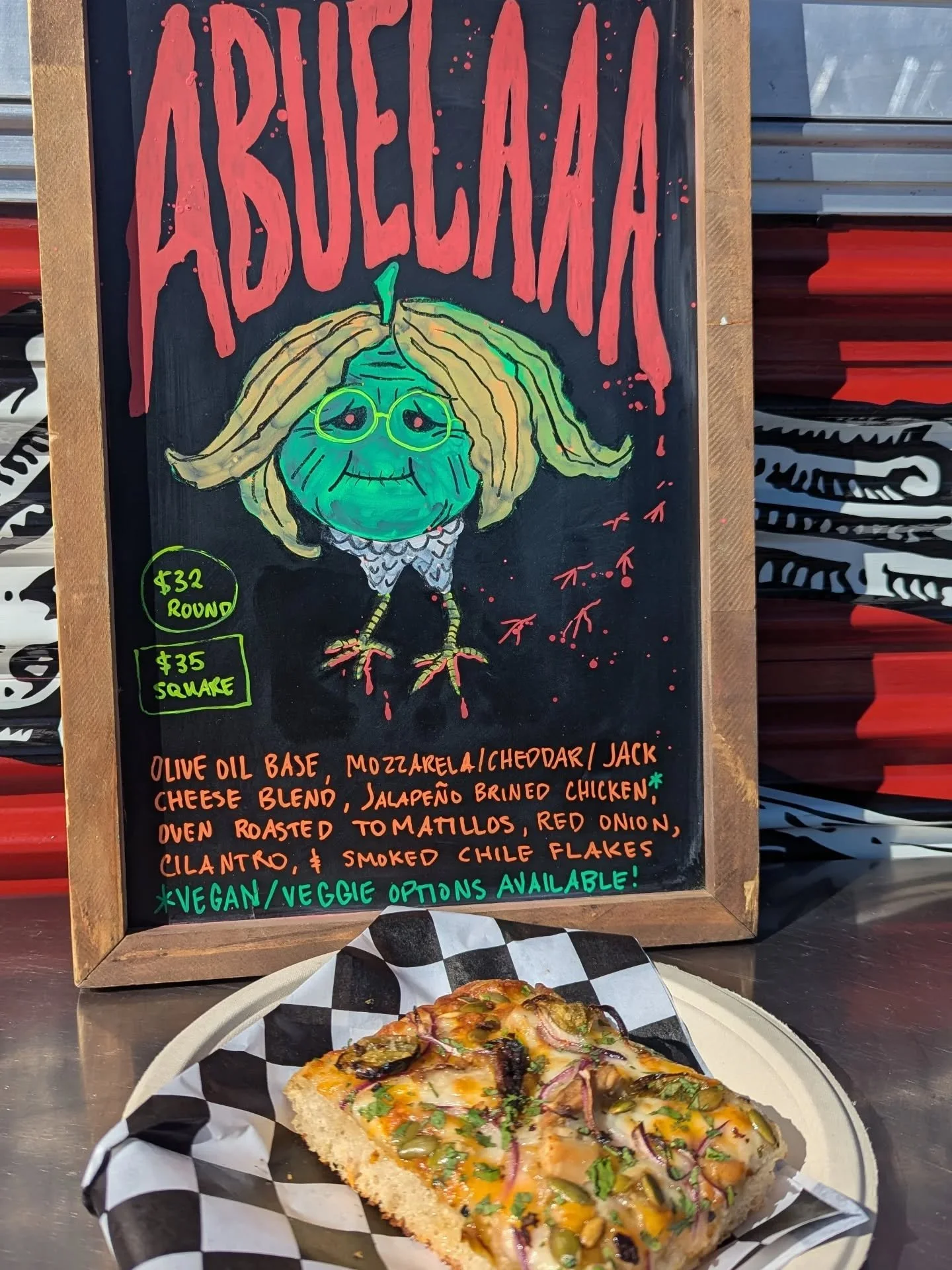 💥ESPECIAL NUEVO!💥

She's baaaack... La Abuelaaaa! We had a version of this special available just for Cinco de Mayo last year, but it wasn't enough and we've been craving it lately, so we've rebranded the &quot;chicken tomatillo&quot; pie from last