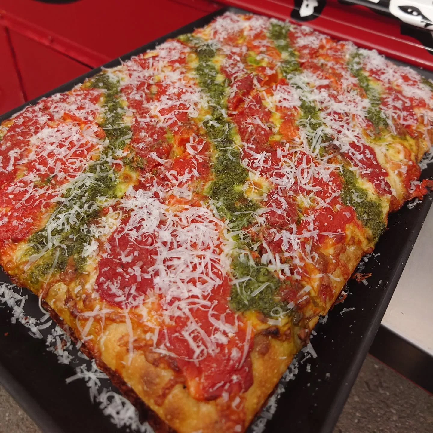 New special! This week we have two(three kinda) specials: the Groovy Grandma(square version) and the Tie Die Pie(round version). Both are a triple threat of sauciness, with our regular red sauce, vodka sauce, and pesto. And since we made the vodka sa