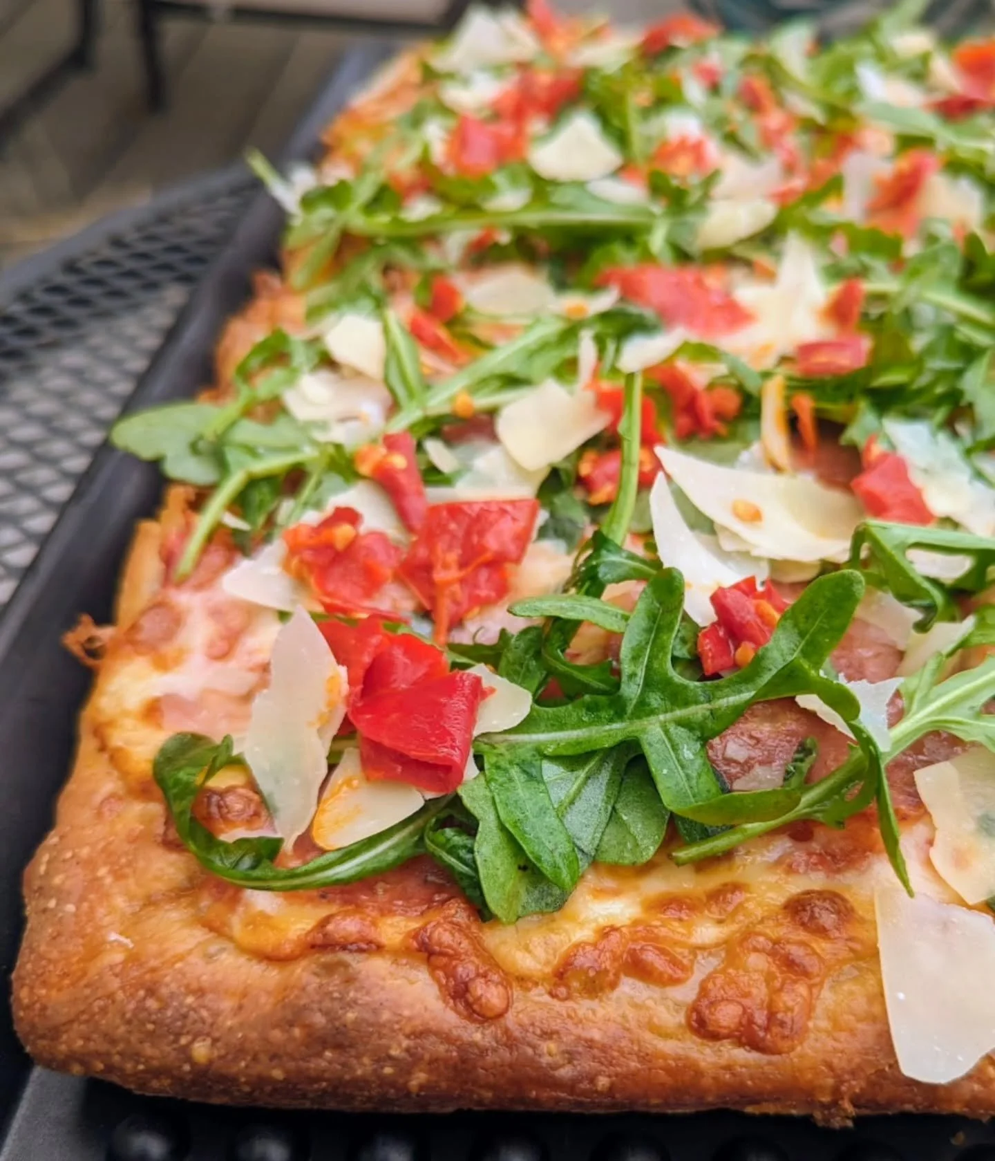 🔥🚨🍕⚔️This Weeks's Special!!!⚔️🍕🚨🔥
.
Pizza Diavola!! One of my all time favorites!!
.
Red sauce, mozzarella, soppressata(a type of salami), dressed arugula, Calabrian chiles, and shaved Parmesan. Last picture does the vegan version, in which we 