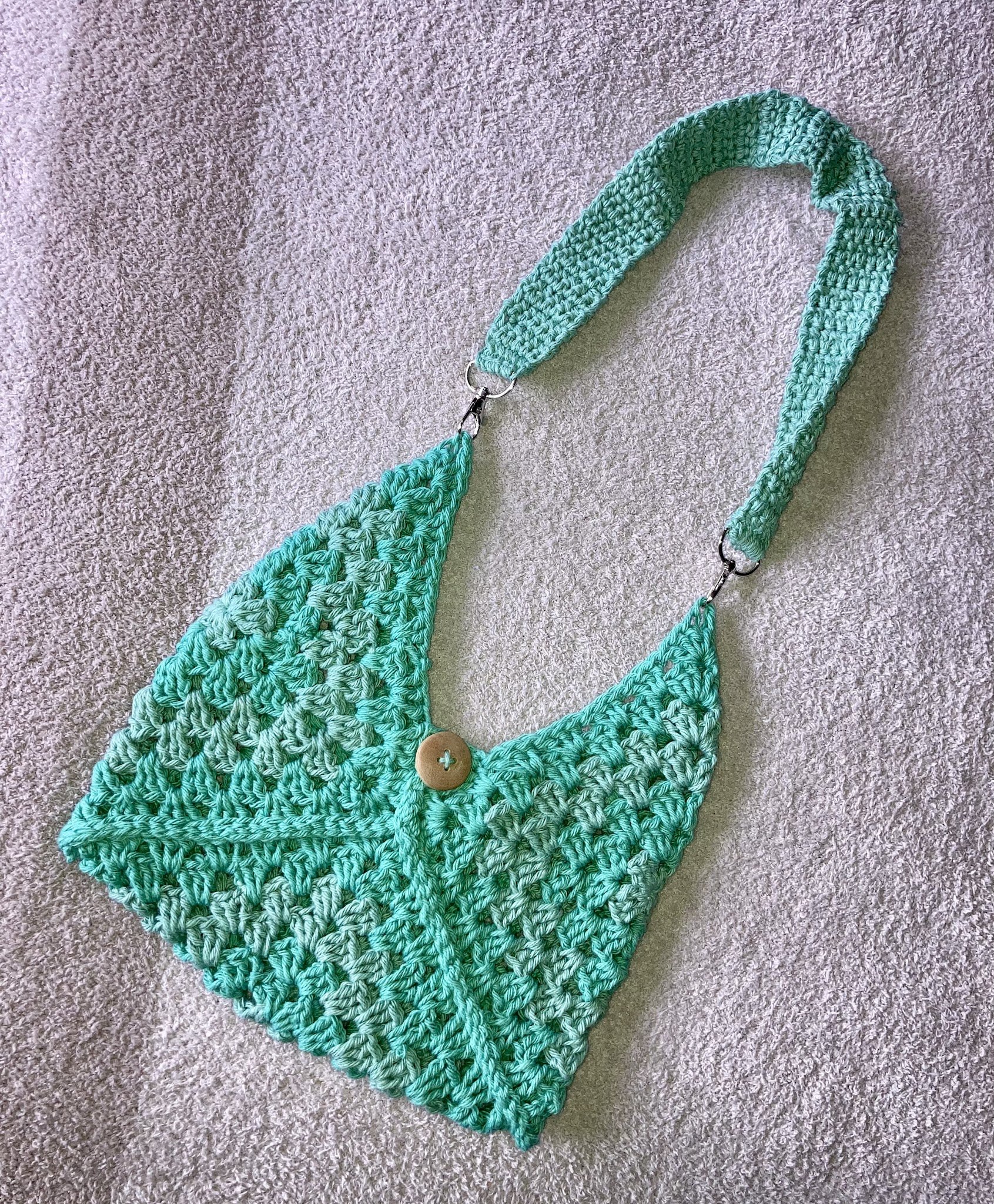 small tri-granny square tote bag with button.jpg