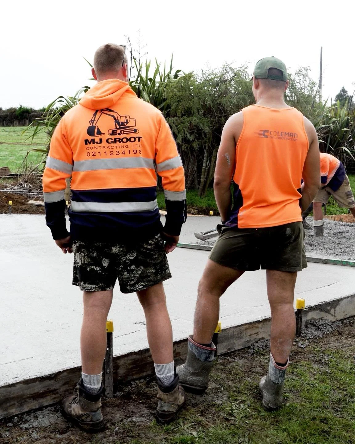 Nothing fancy, just solid people doing solid work. Good crews, early starts and another slab going down. A lot of what makes a build successful happens in these moments, the groundwork nobody talks about.

mjgroot.ltd