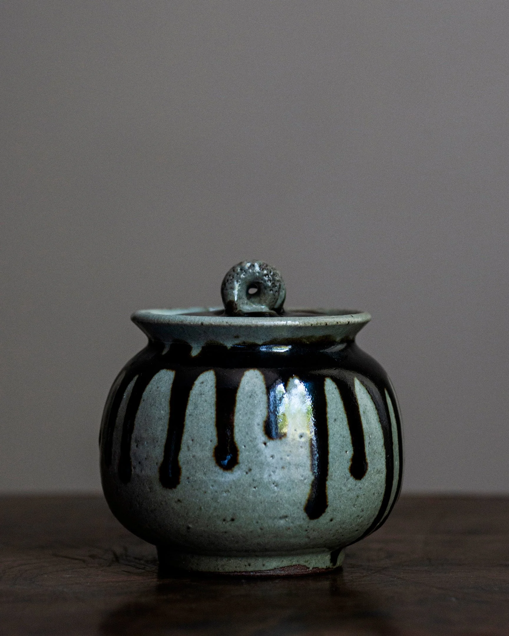japan japanese vessel bowl candybowl iron ironglaze glaze lid handmade interiordesign interior design greek greece green
