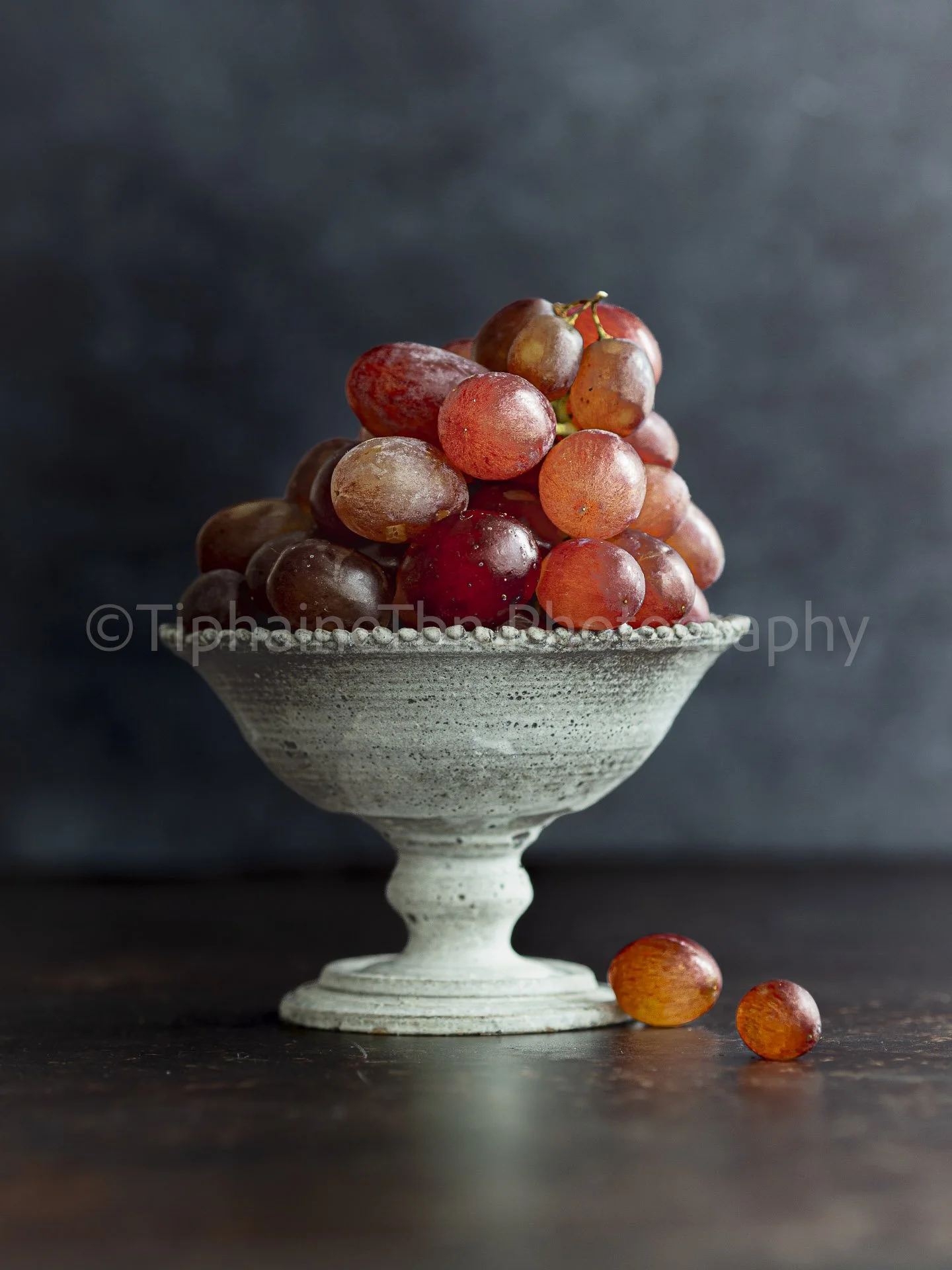 Grapes & Hong Kong Ceramic - Cherishing the Earth Series - ©TiphaineBeausseron