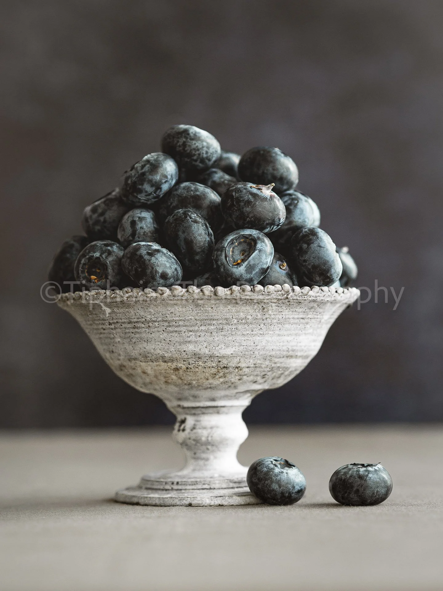 Blueberries & Hong Kong Ceramic - Cherishing the Earth Series - ©TiphaineBeausseron