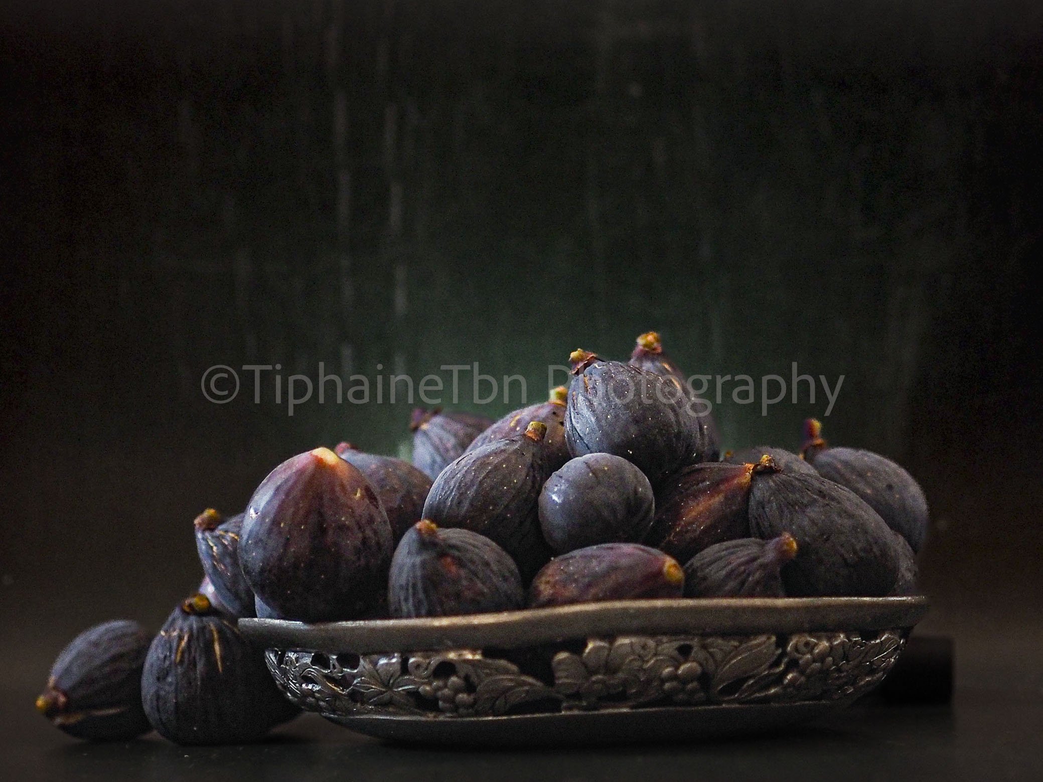 2022_Figs from my garden_Grazing the Feelings Series.jpg