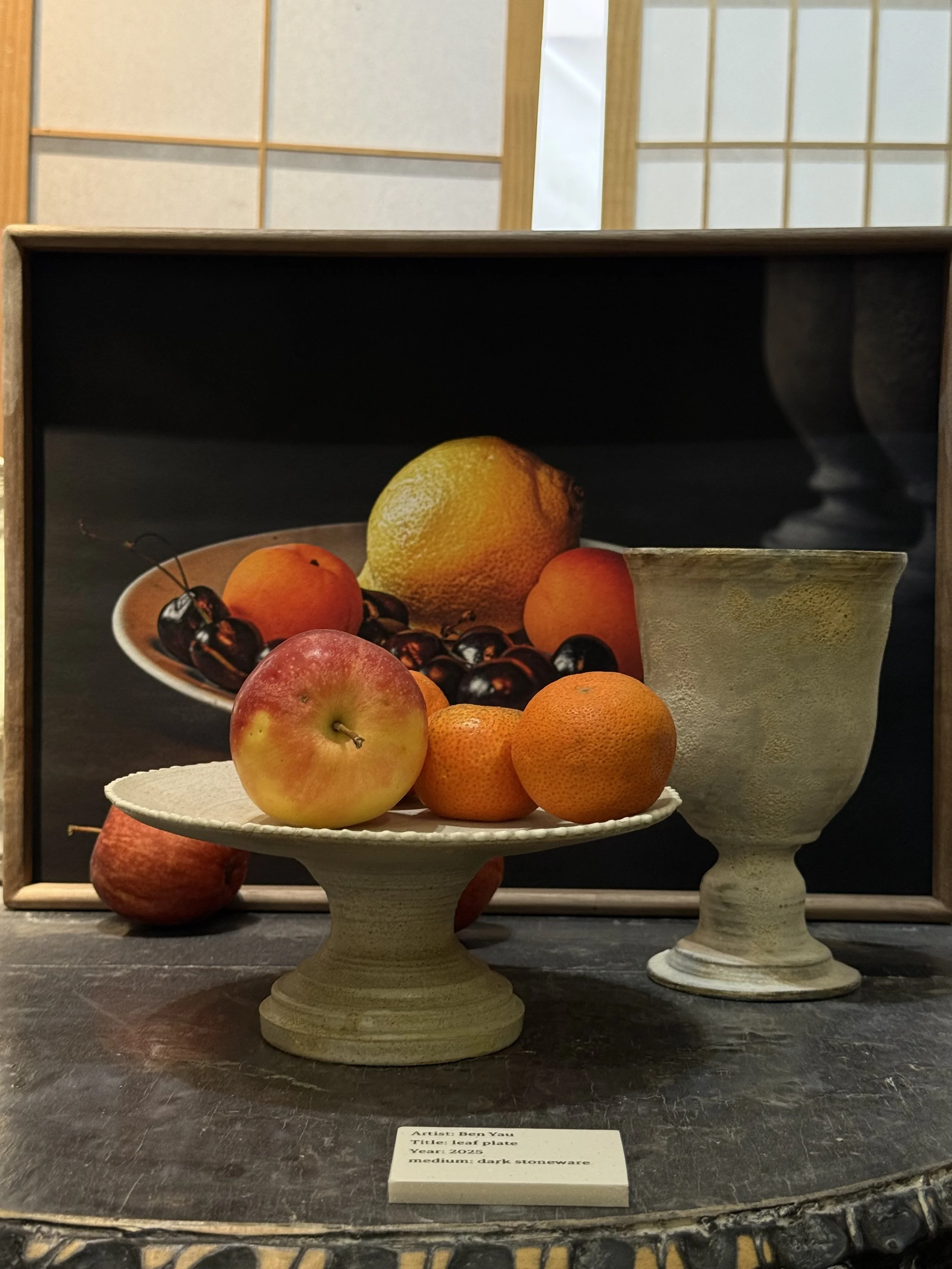 Extrait de l'exposition 2025 'Ceramic & Photography : A poetic Dialogue' where ceramic artist Ben Yau & photographer Tiphaine Beausseron are creating a dialogue between 2D and 3D