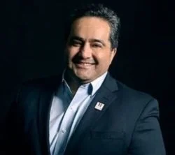 Square Pizza Podcast #69 - Fidel Vargas, President & CEO, Hispanic Scholarship Fund