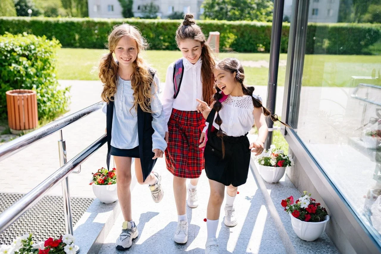 Lice Removal on the Upper West Side: Siblings, Sleepovers and Three Schools Per Family