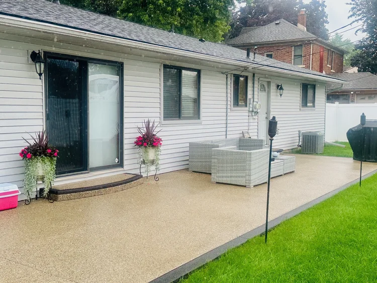 Residential screen door and window project