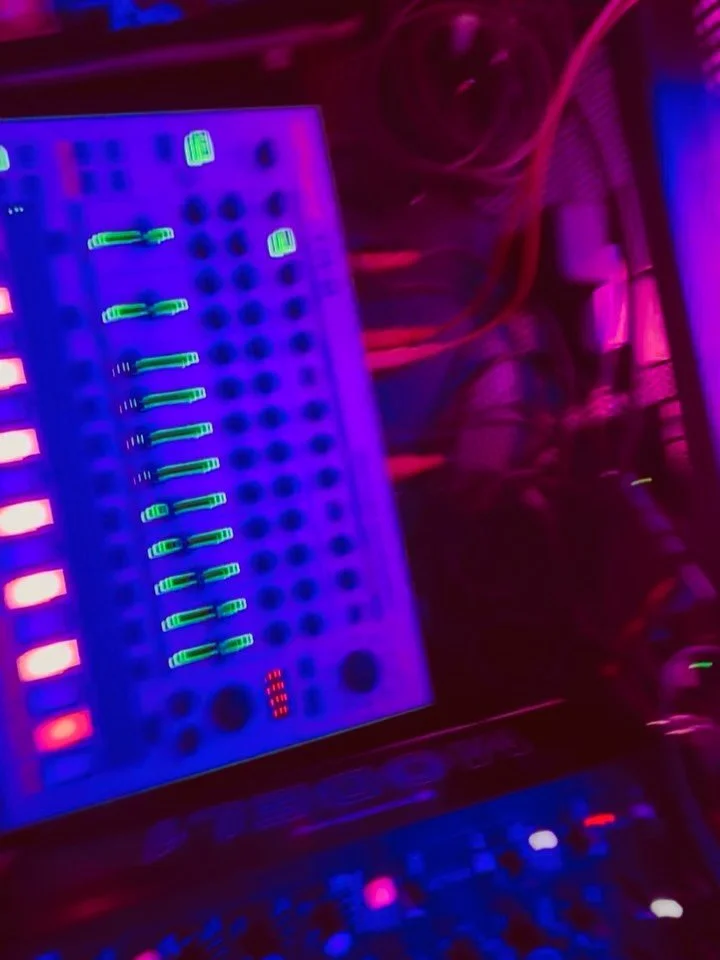 Prepping for show tomorrow @hvvy_mttl @ikonerline #hvvymttl #ikonerline #live techno