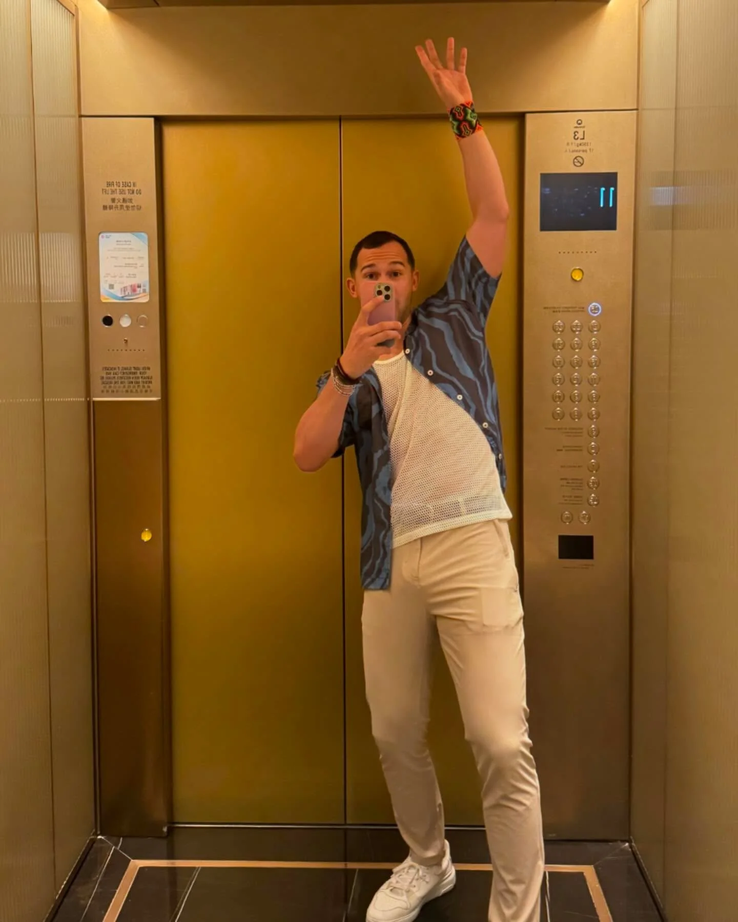 Was far too busy shredding the carpeted dancefloor to take any proper , so here&rsquo;s what I got from an epic night out at @magicroom.hk with @nandu_ofc and @magaofficiallll