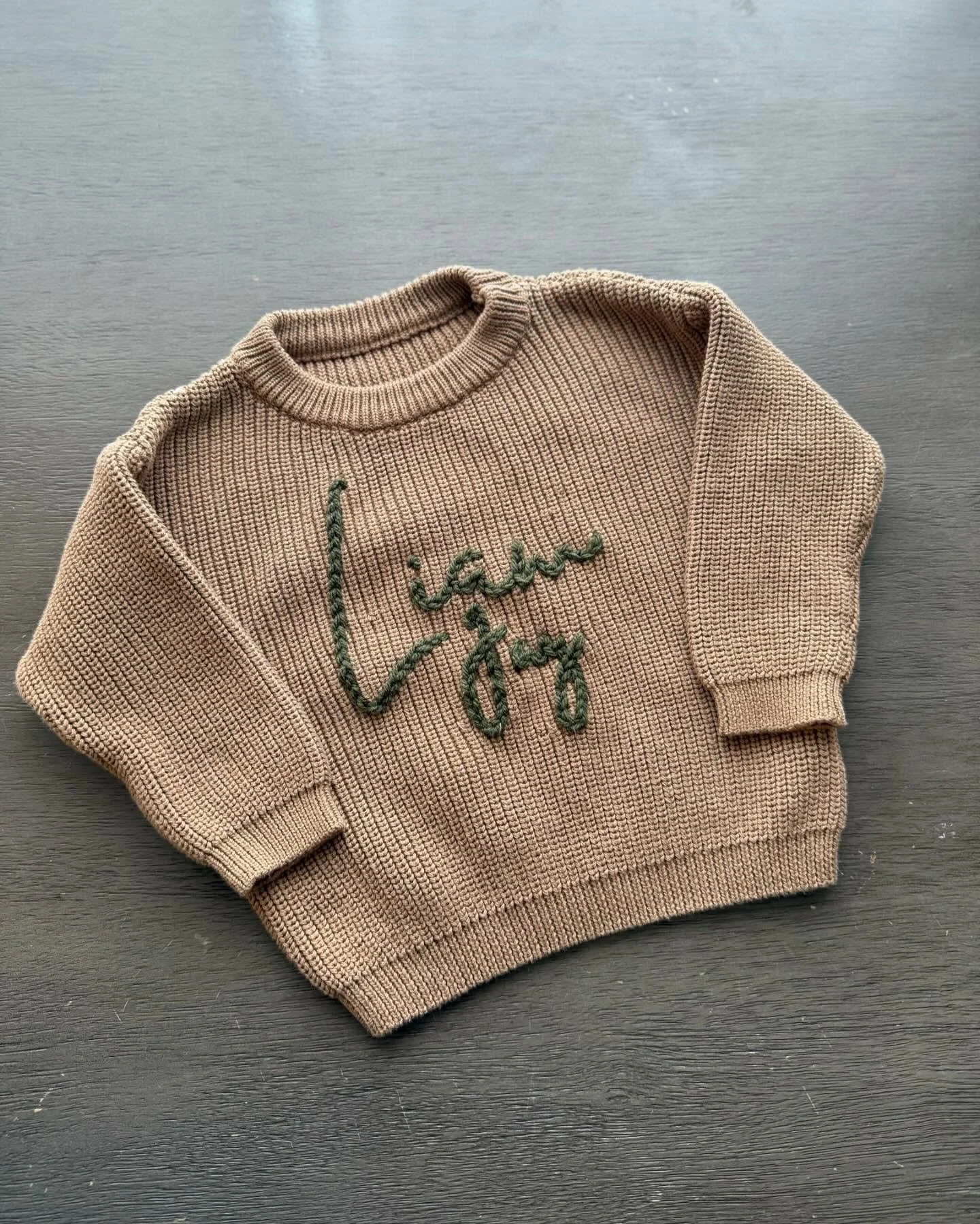 Name sweaters are my favorite 😍 
Dm me to get yours!!